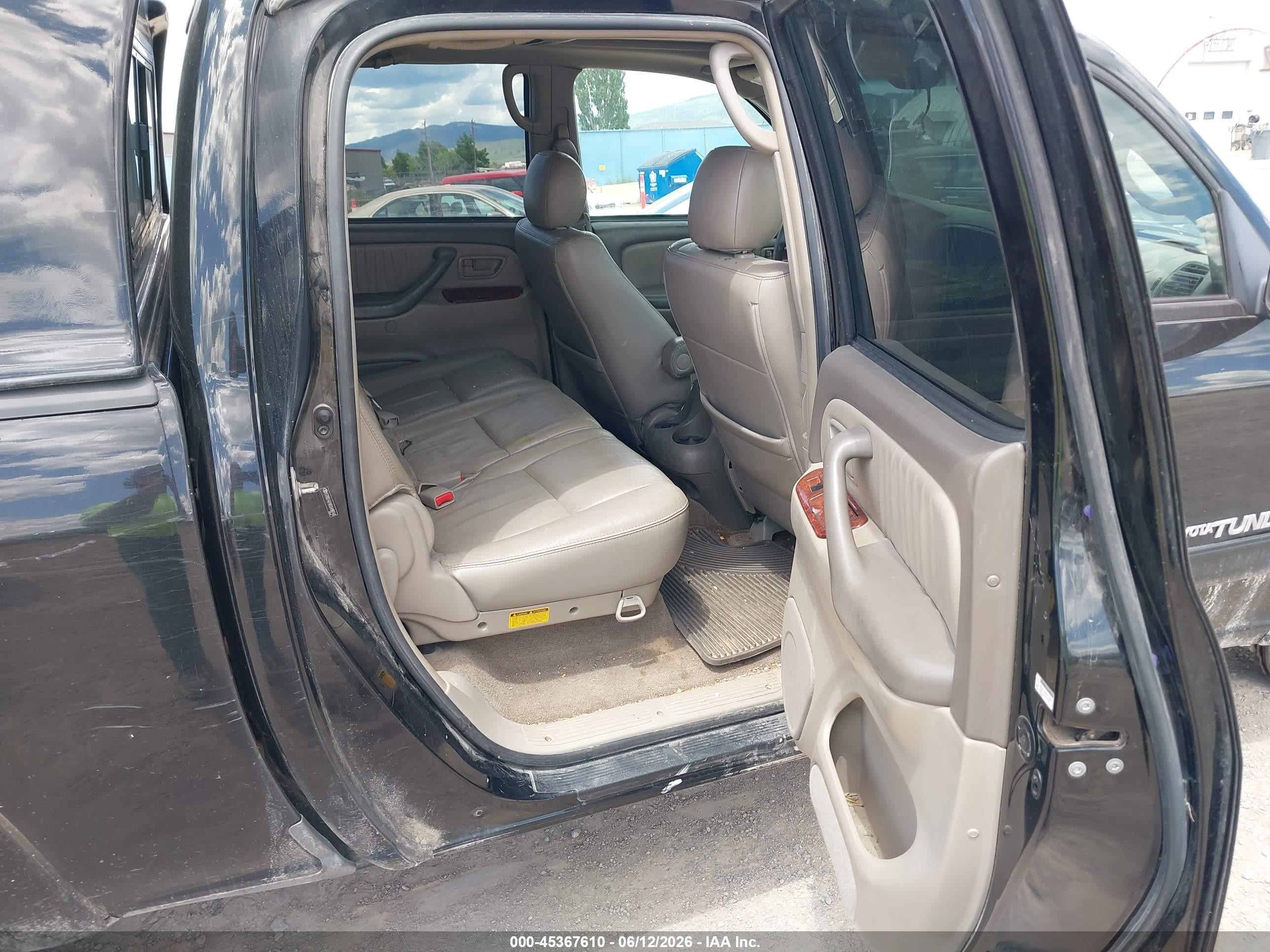 2005 Toyota Tundra Limited V8 Black vin: 5TBDT48185S498748
