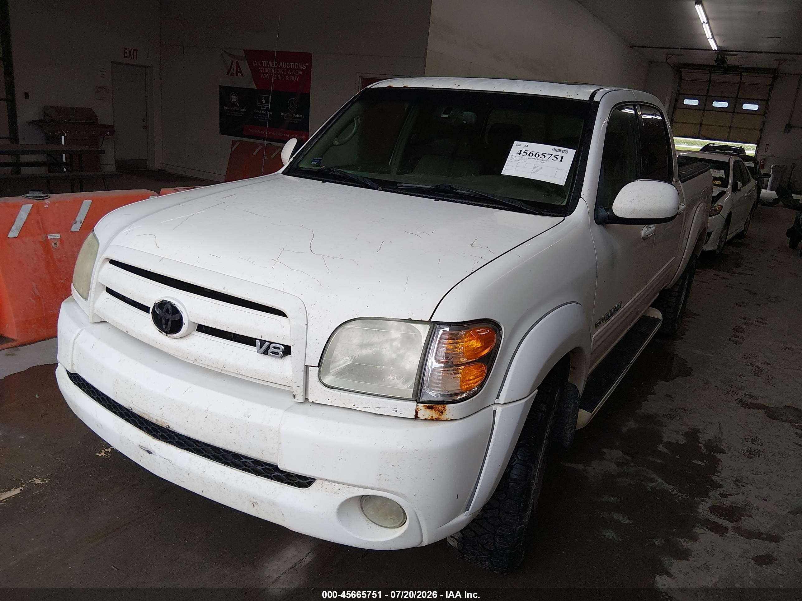 2004 Toyota Tundra Limited V8 Белый vin: 5TBDT481X4S451607