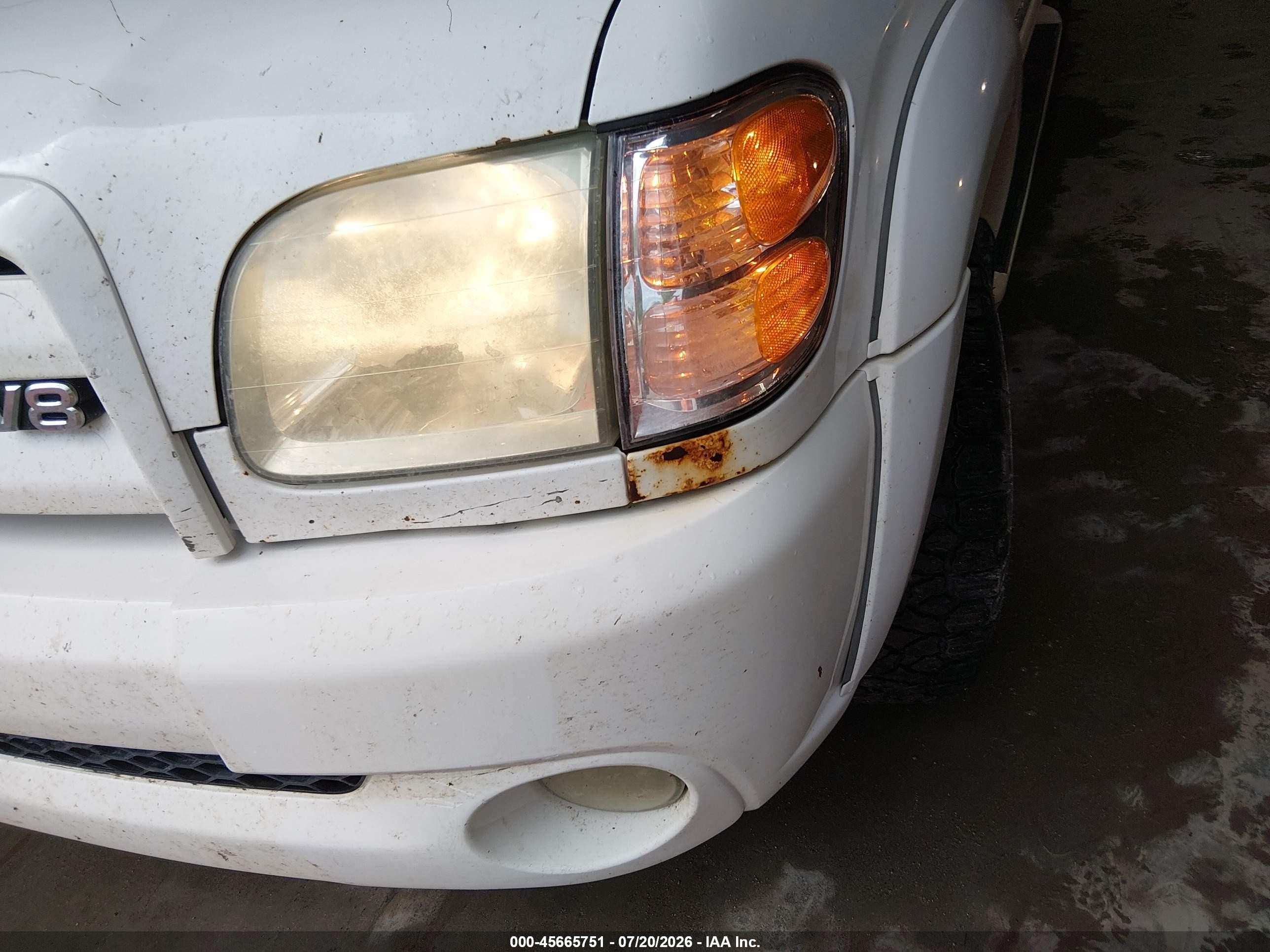 2004 Toyota Tundra Limited V8 Белый vin: 5TBDT481X4S451607
