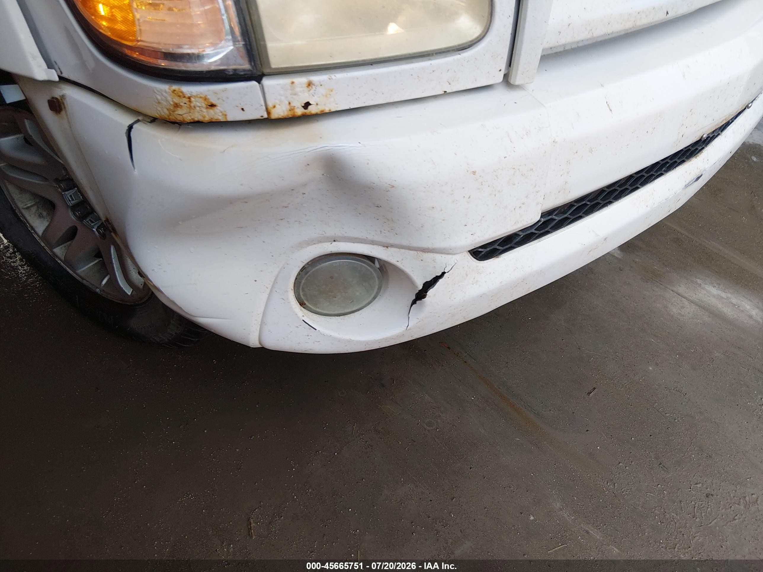 2004 Toyota Tundra Limited V8 Белый vin: 5TBDT481X4S451607
