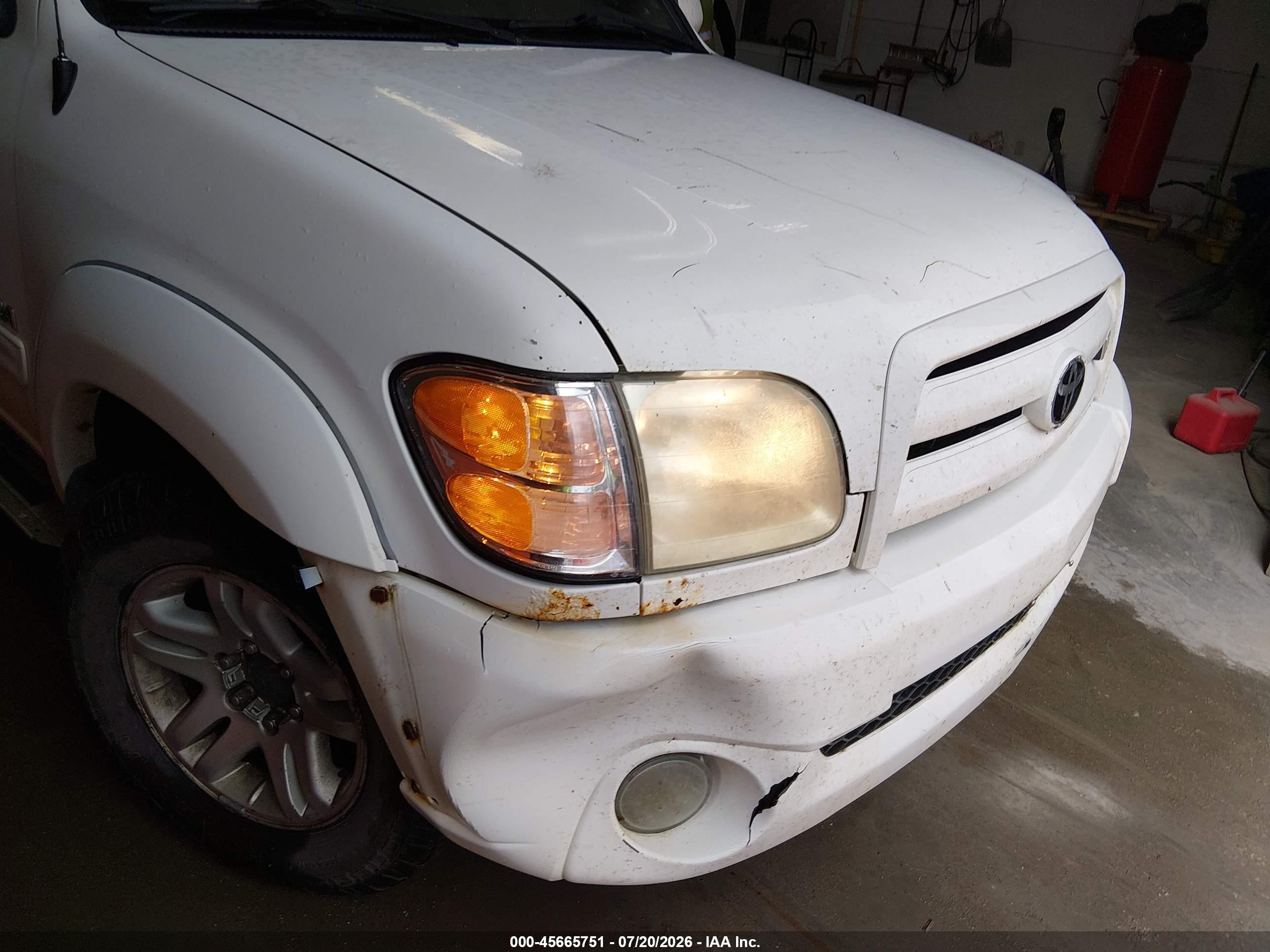 2004 Toyota Tundra Limited V8 Белый vin: 5TBDT481X4S451607