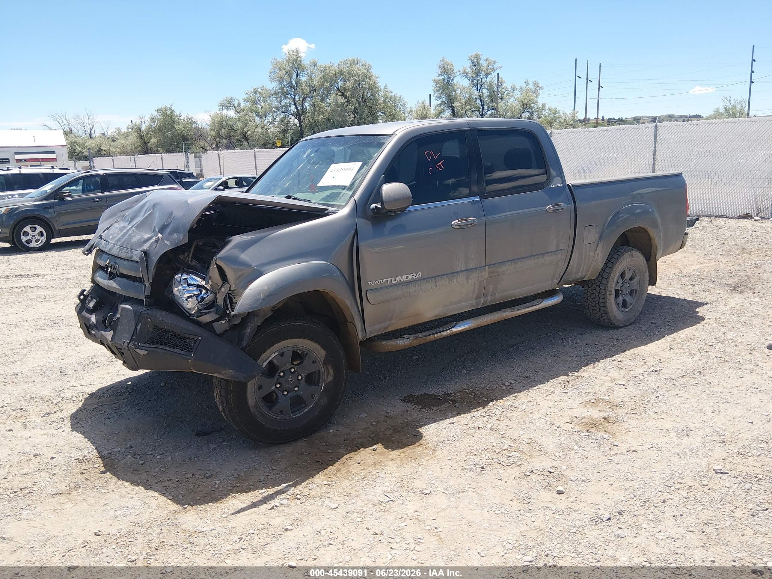 2005 Toyota Tundra Limited V8 Gray vin: 5TBDT481X5S484320