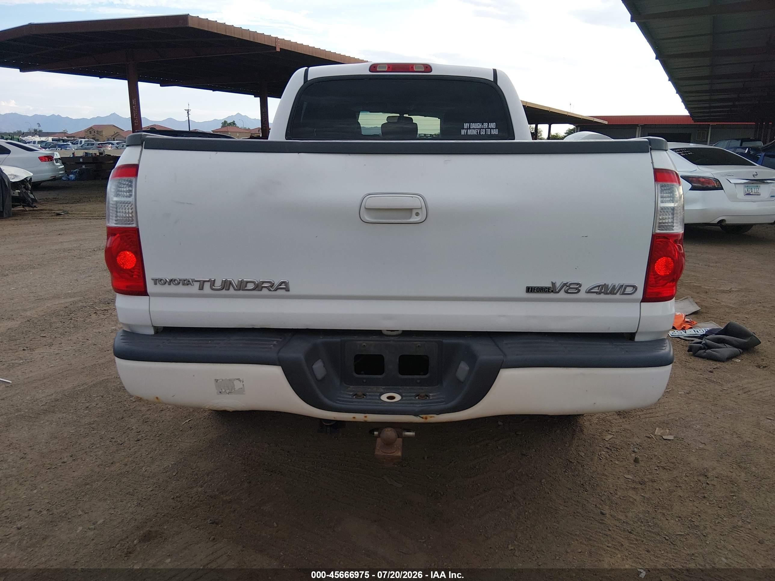 2006 Toyota Tundra Limited V8 White vin: 5TBDT481X6S514353