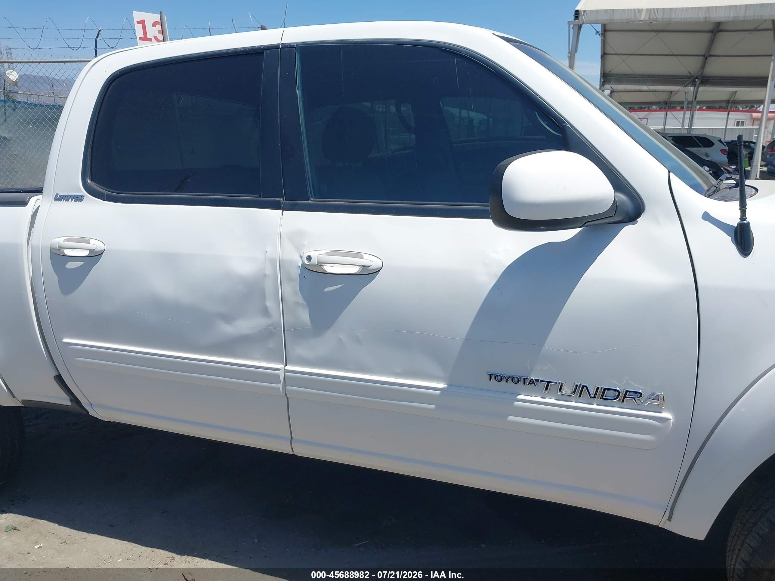 2006 Toyota Tundra Limited V8 Белый vin: 5TBDT481X6S533579