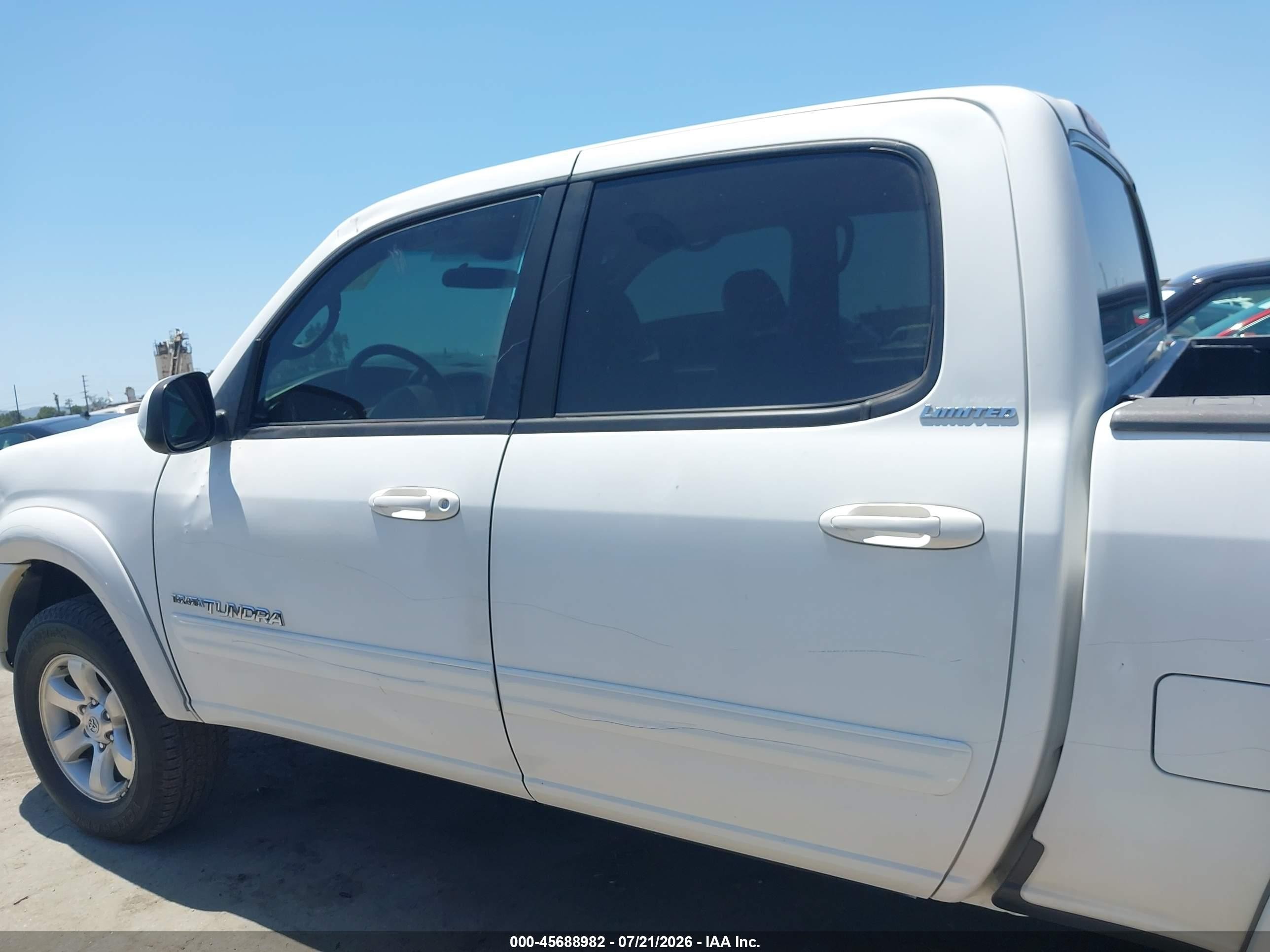 2006 Toyota Tundra Limited V8 Белый vin: 5TBDT481X6S533579