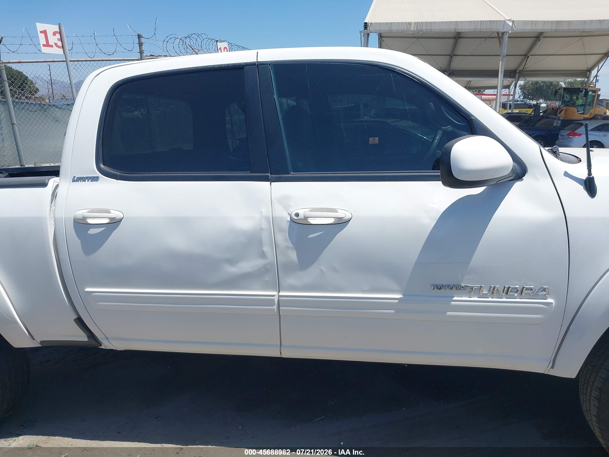 2006 Toyota Tundra Limited V8 Белый vin: 5TBDT481X6S533579