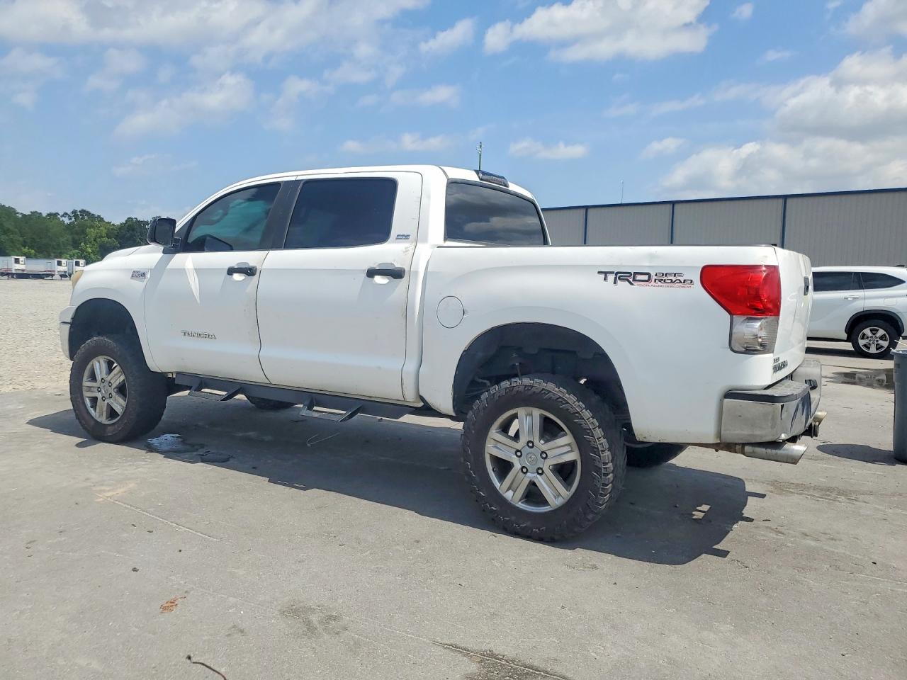 2007 Toyota Tundra Crewmax Sr5 White vin: 5TBDV54117S464532