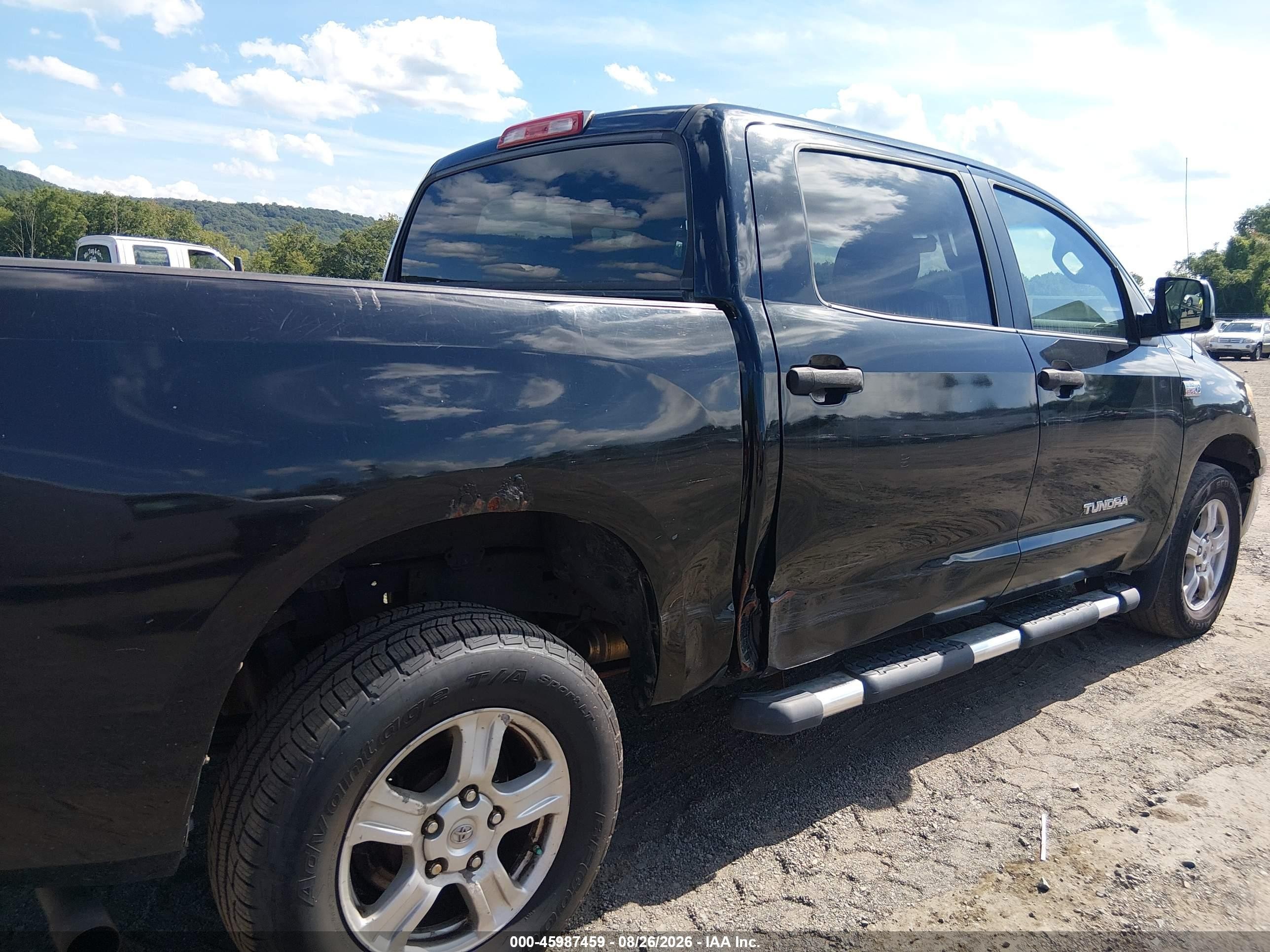 2008 Toyota Tundra Base 5.7l V8 Черный vin: 5TBDV54128S518972