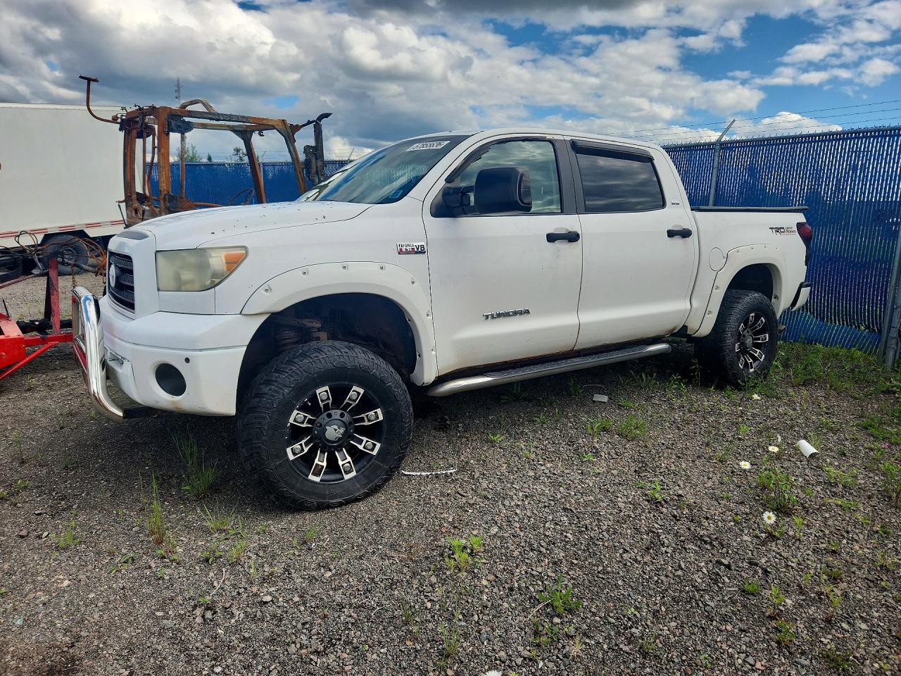 2007 Toyota Tundra Crewmax White vin: 5TBDV54137S489660