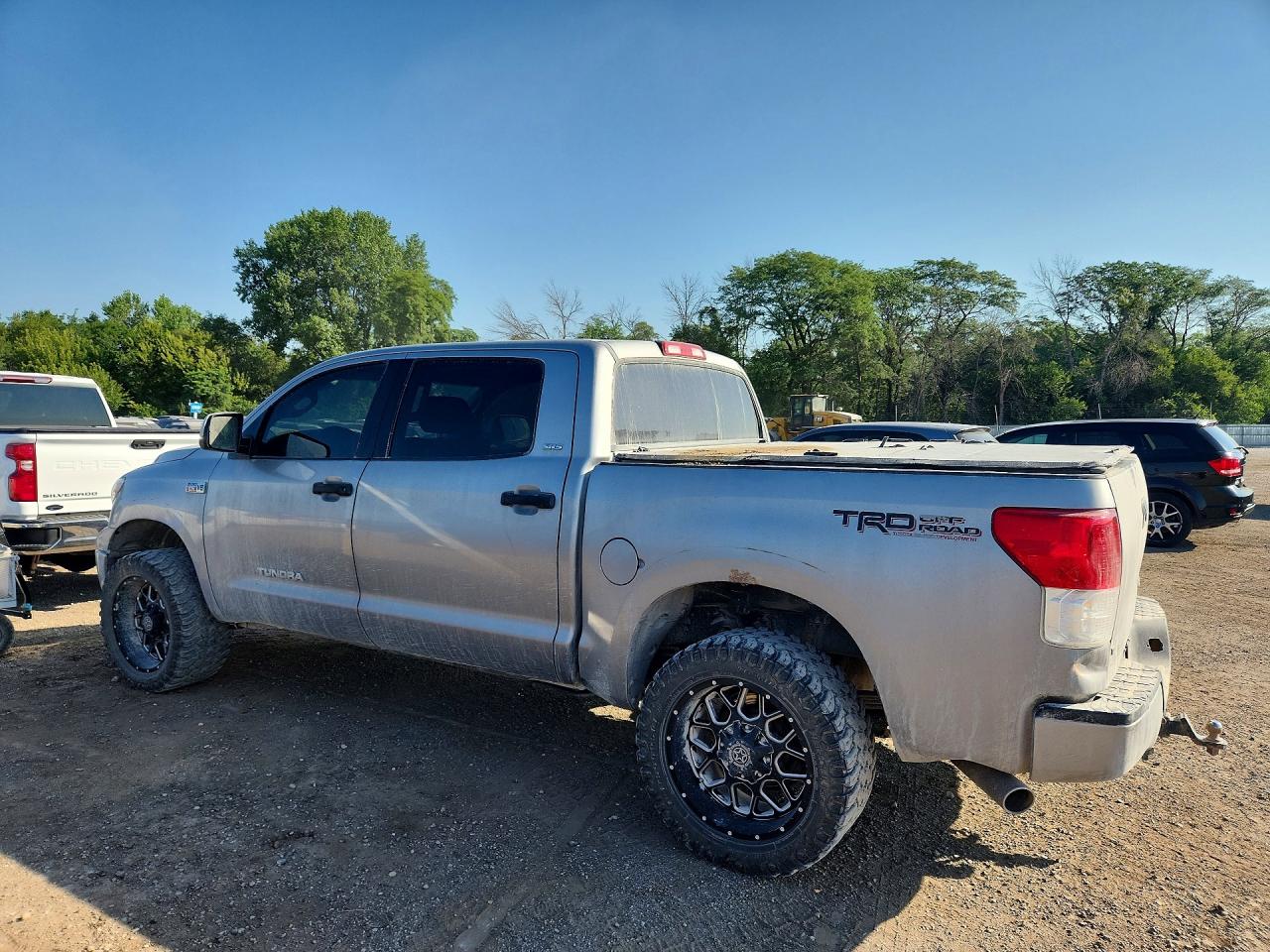 2007 Toyota Tundra Crewmax Sr5 Серебряный vin: 5TBDV54157S478207