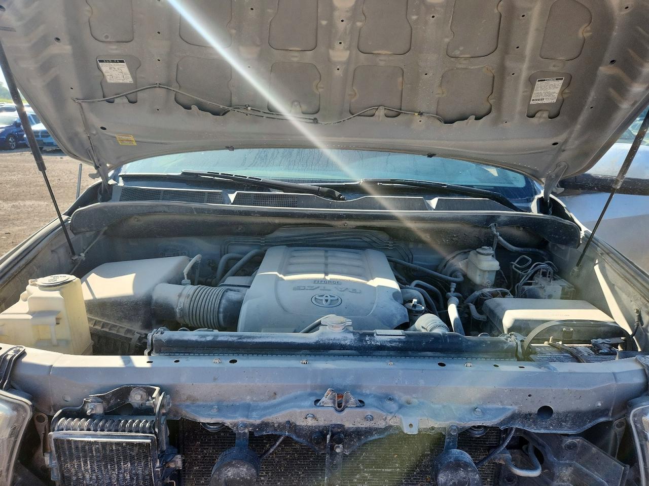 2007 Toyota Tundra Crewmax Sr5 Серебряный vin: 5TBDV54157S478207