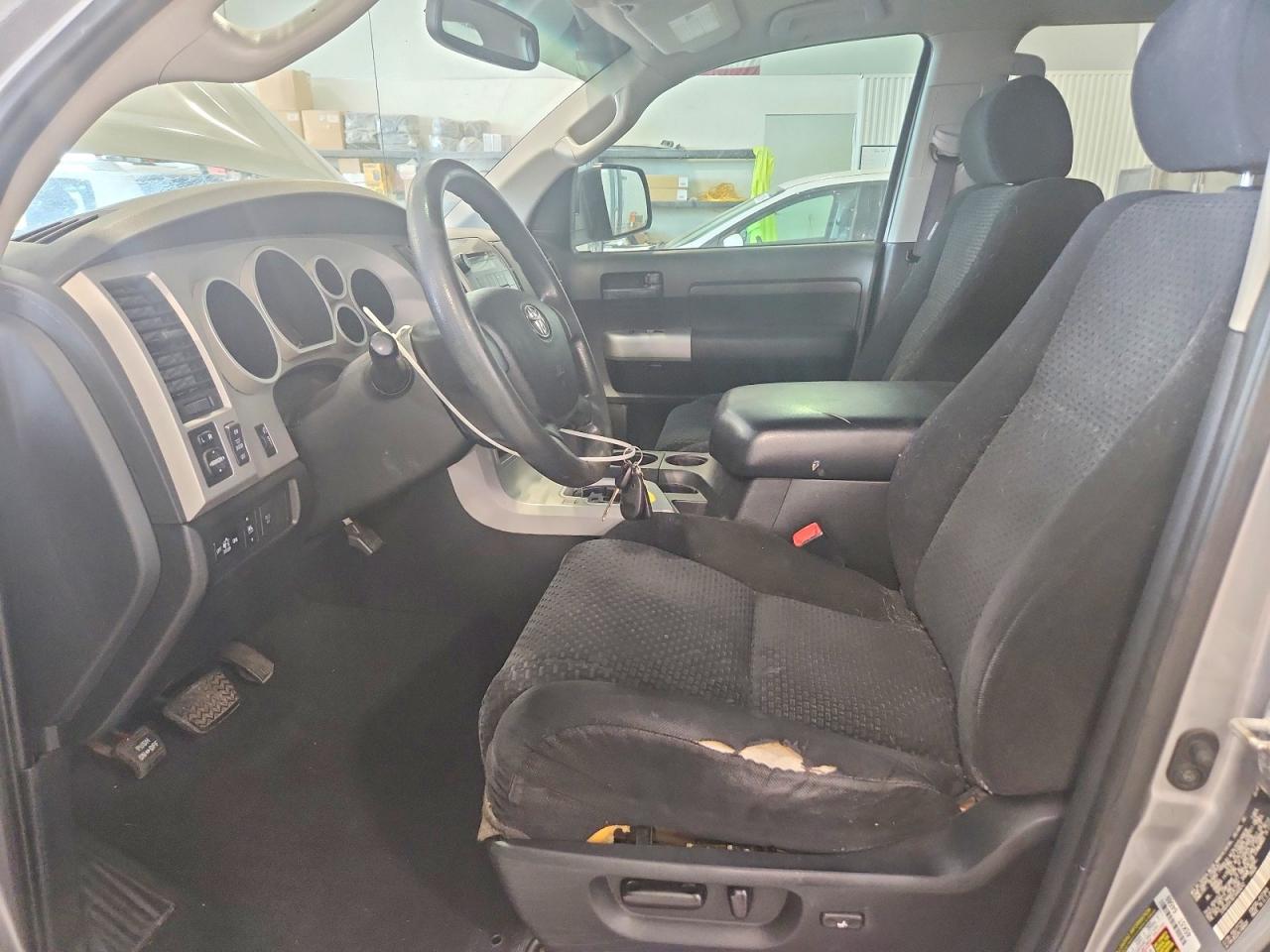 2007 Toyota Tundra Sr5 Silver vin: 5TBDV54167S469242