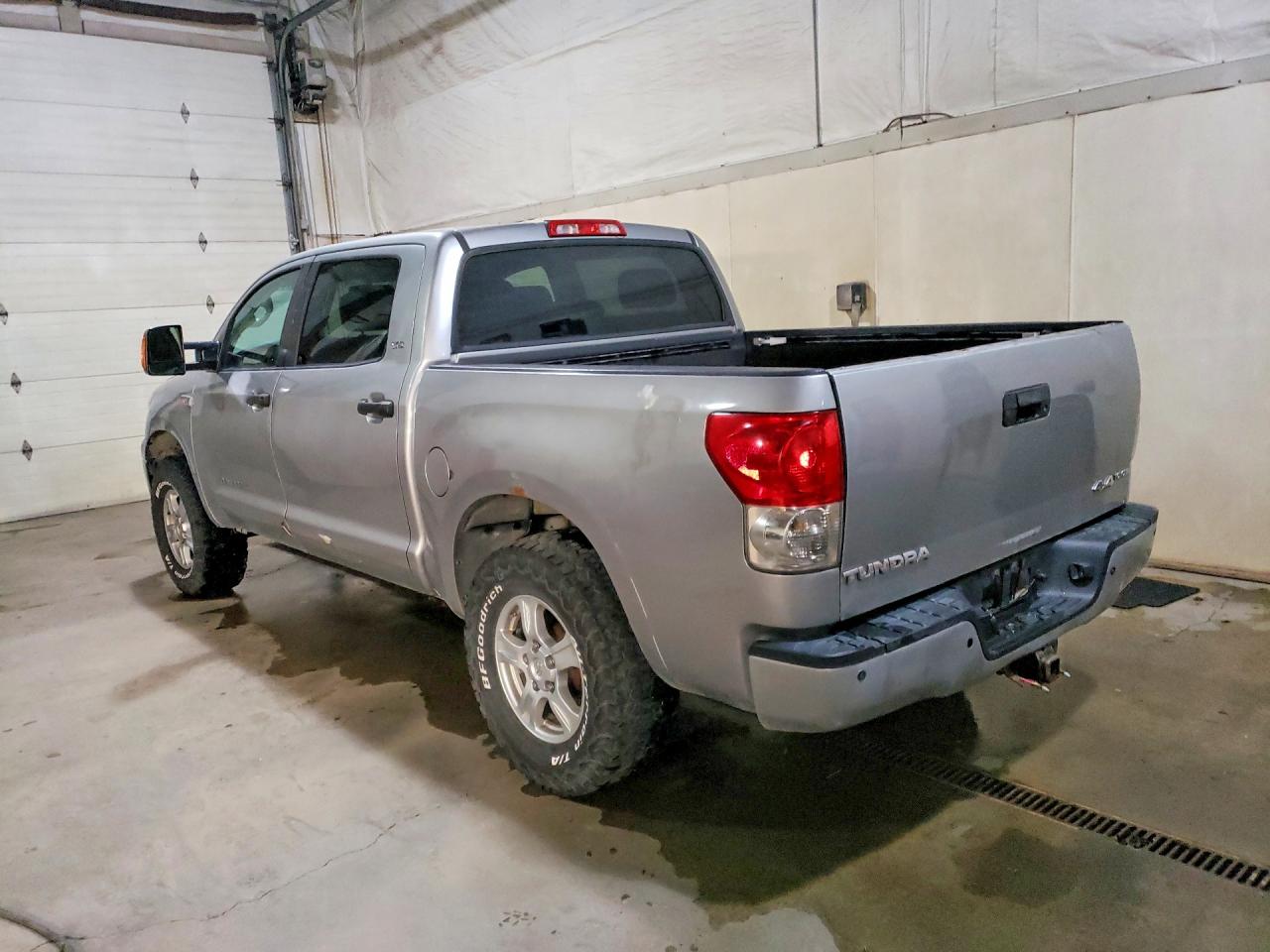 2008 Toyota Tundra Grade Silver vin: 5TBDV54178S522838