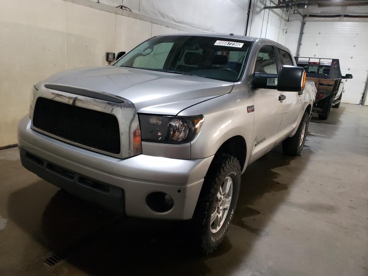 2008 Toyota Tundra Grade Silver vin: 5TBDV54178S522838 Damage: Left Front Door, Dent(S) W/ Paint Dmg, > 12 Inches
