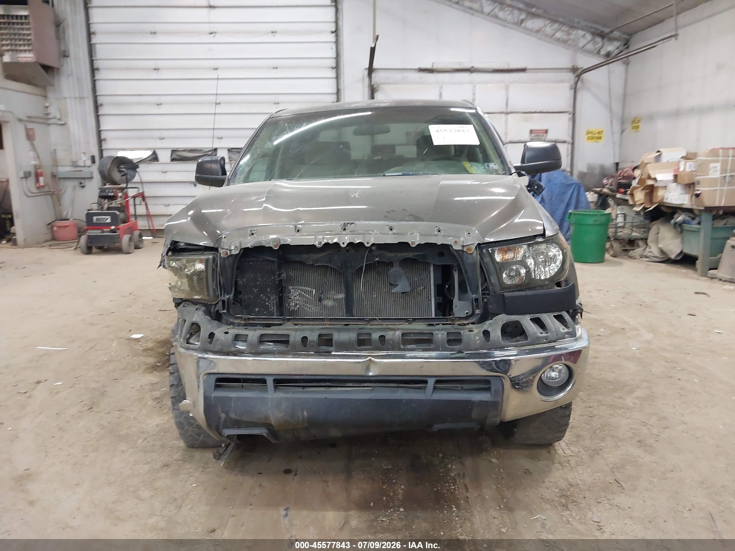 2008 Toyota Tundra Sr5 5.7l V8 Серый vin: 5TBDV54188S513744
