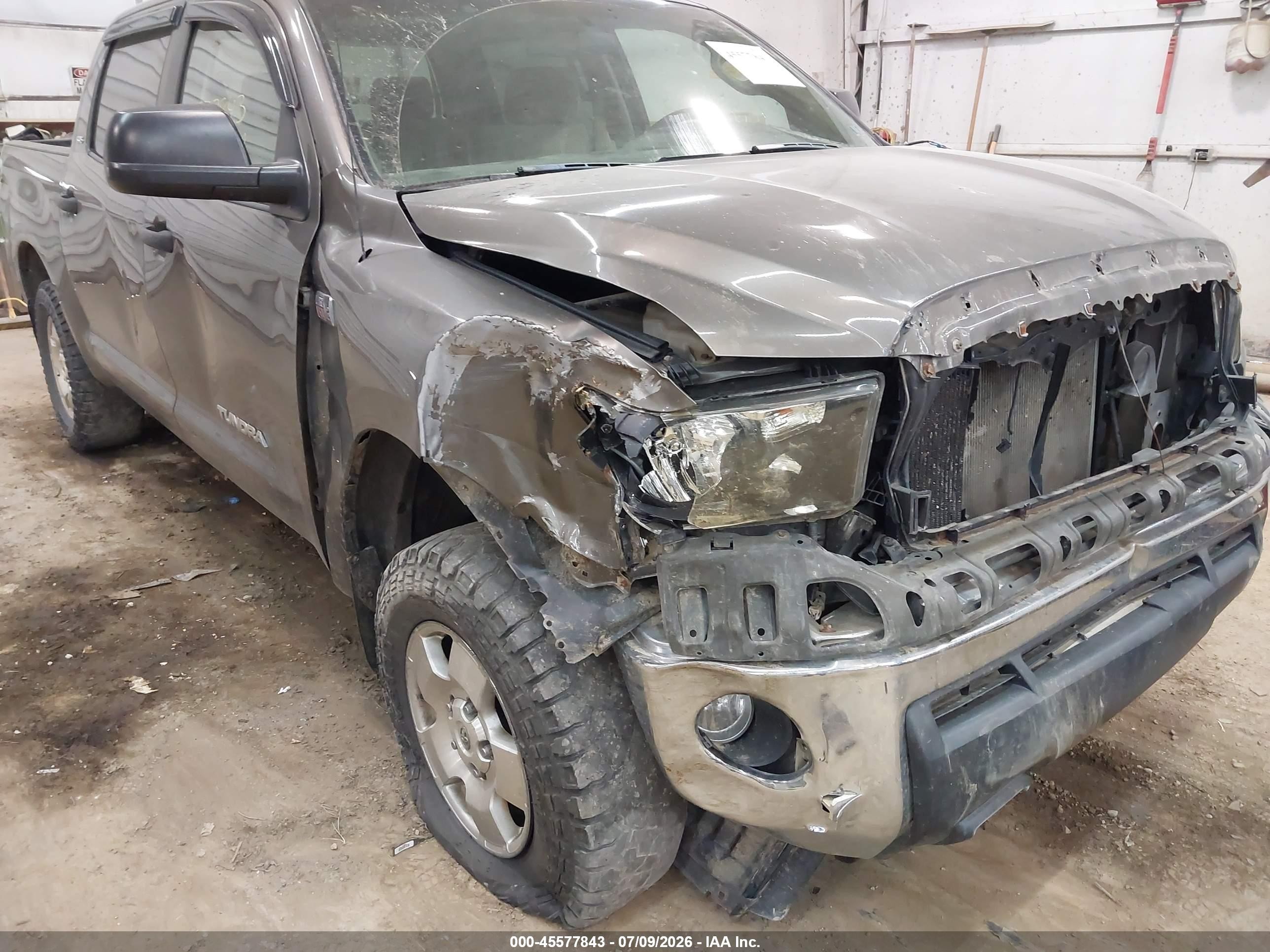 2008 Toyota Tundra Sr5 5.7l V8 Серый vin: 5TBDV54188S513744
