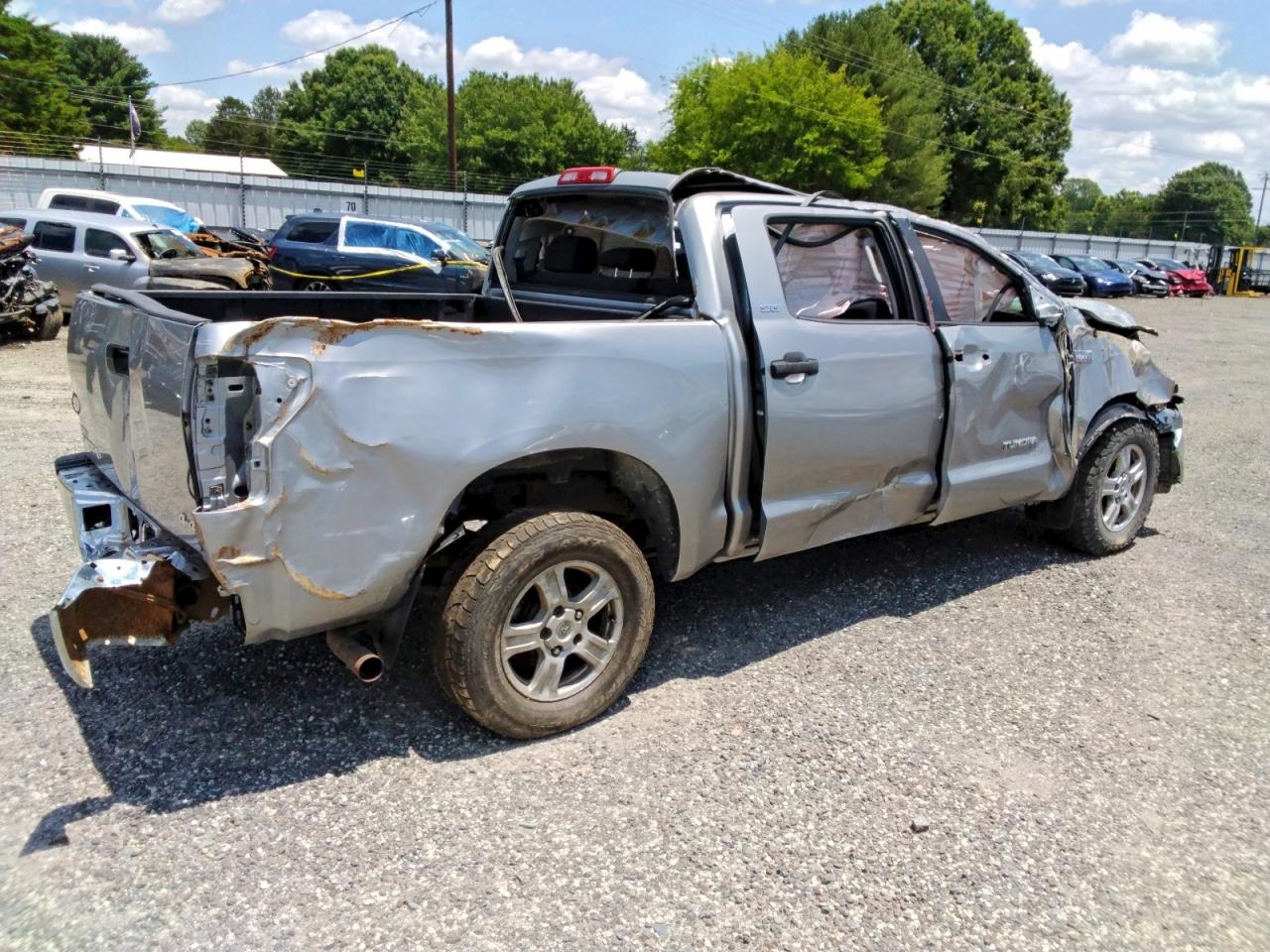 2008 Toyota Tundra Sr5 Silver vin: 5TBDV54188S517308