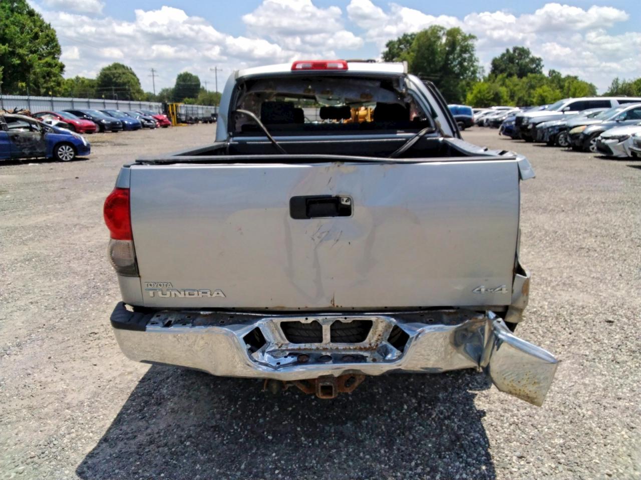 2008 Toyota Tundra Sr5 Silver vin: 5TBDV54188S517308