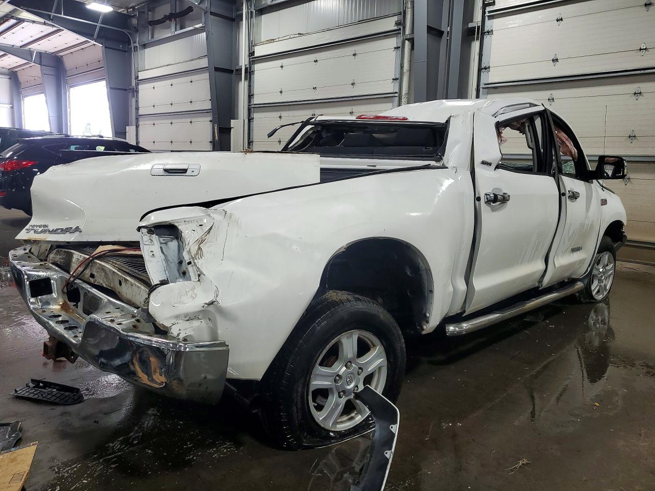 2007 Toyota Tundra Crewmax Sr5 White vin: 5TBDV541X7S465467