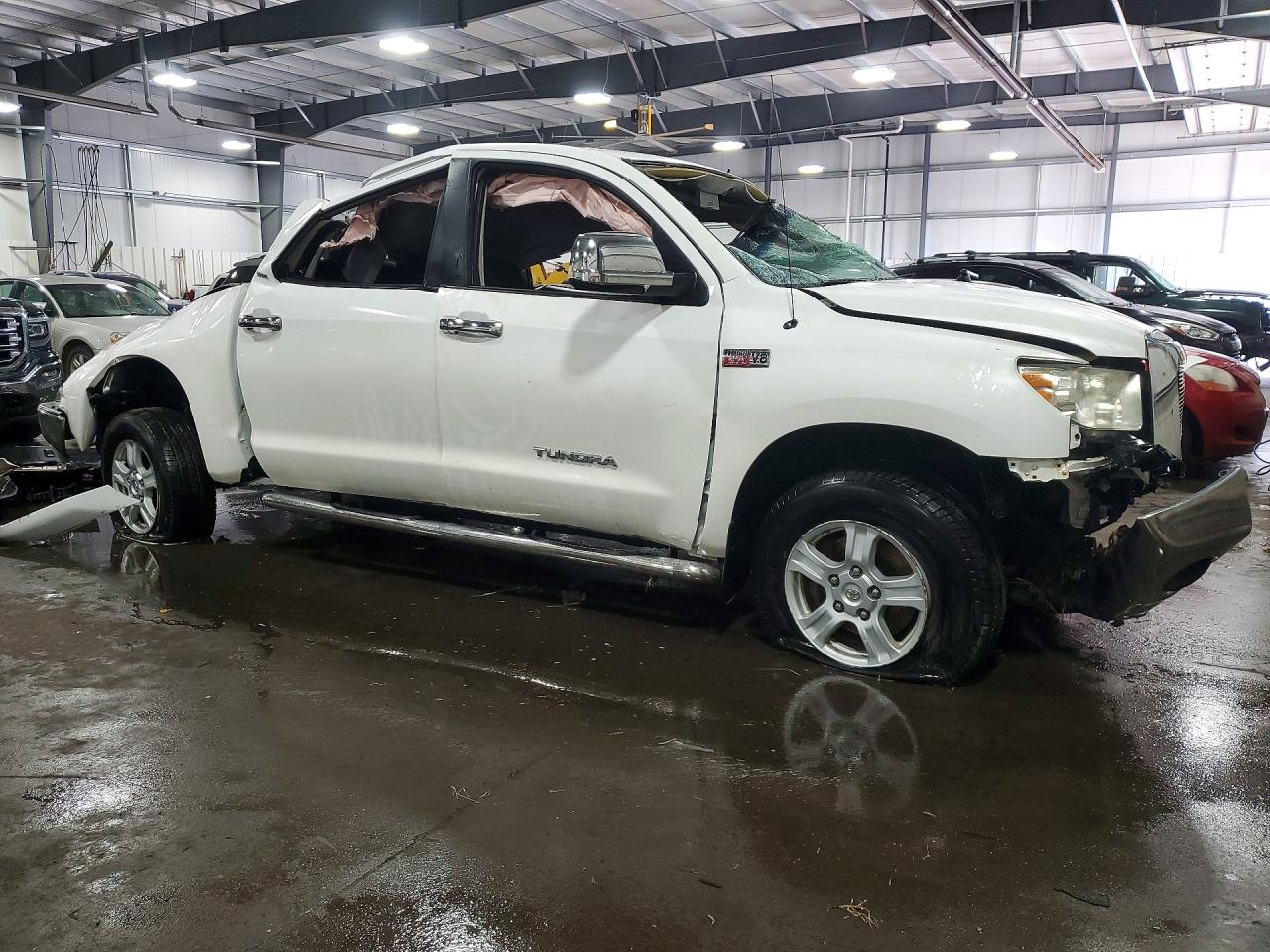 2007 Toyota Tundra Crewmax Sr5 White vin: 5TBDV541X7S465467