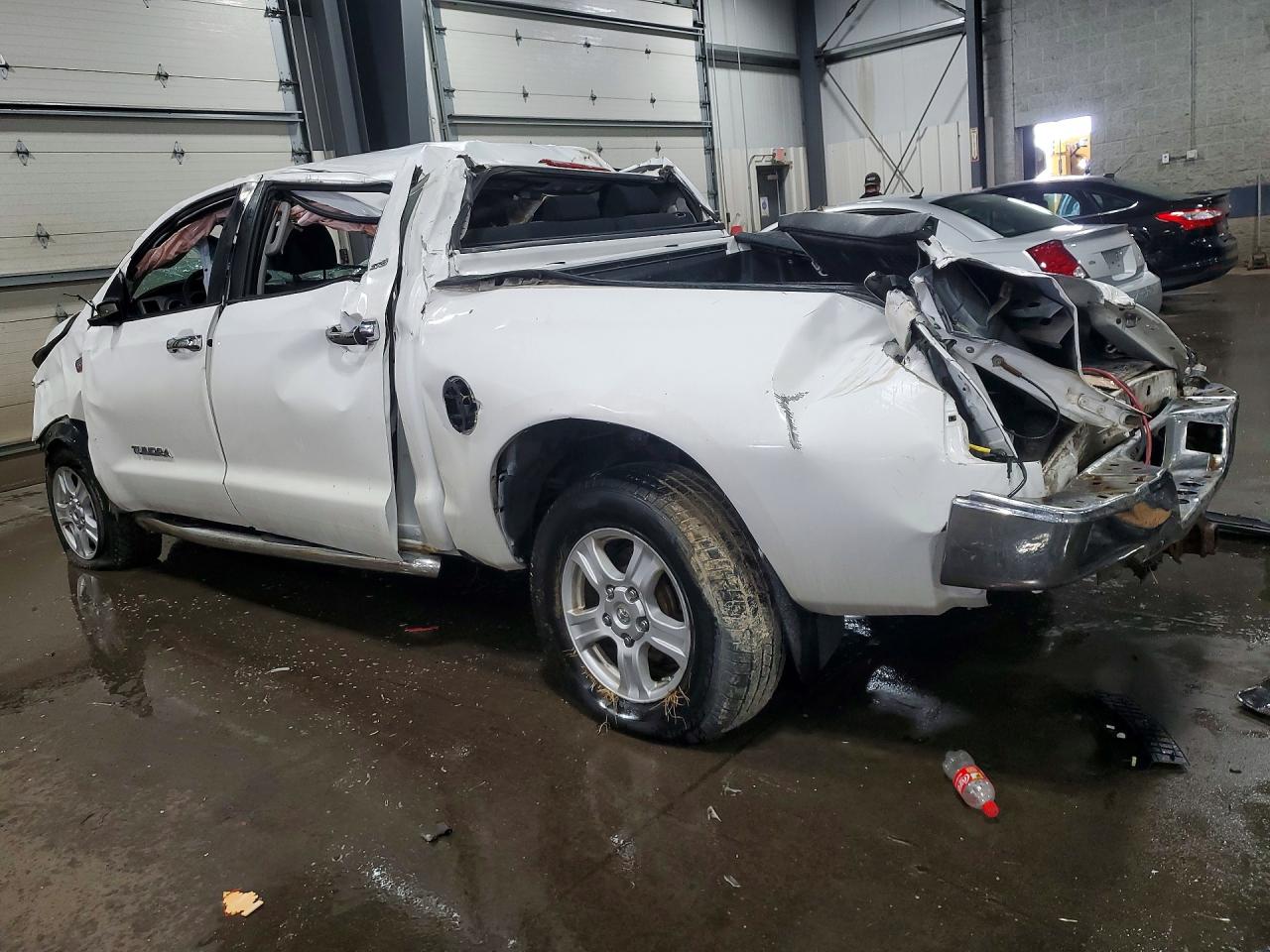 2007 Toyota Tundra Crewmax Sr5 White vin: 5TBDV541X7S465467