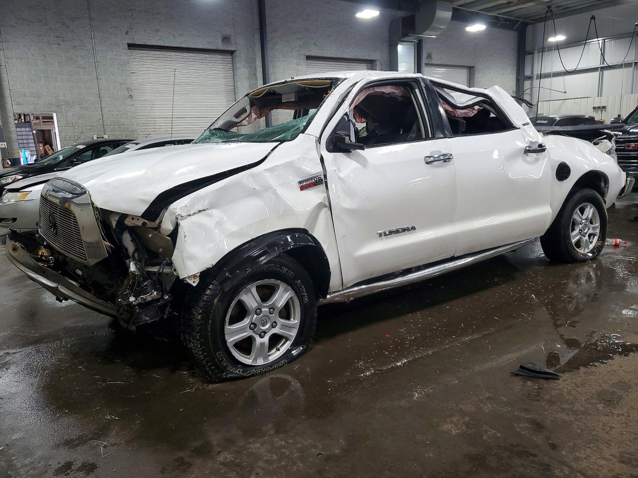 2007 Toyota Tundra Crewmax Sr5 White vin: 5TBDV541X7S465467