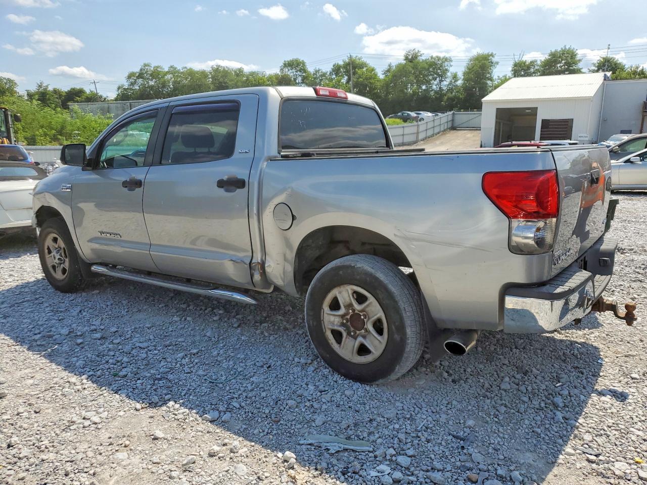2007 Toyota Tundra Sr5 Silver vin: 5TBDV541X7S470460