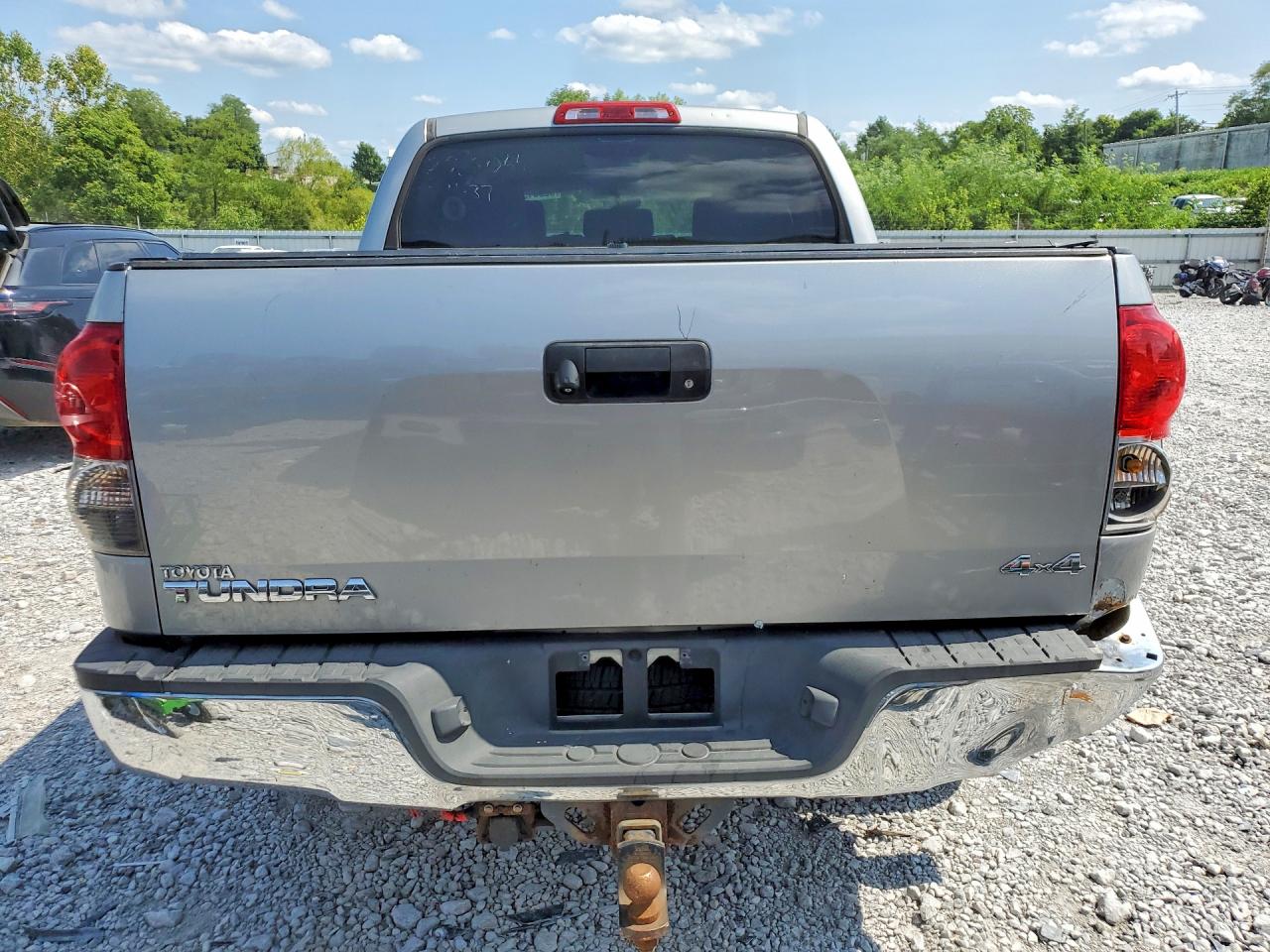 2007 Toyota Tundra Sr5 Silver vin: 5TBDV541X7S470460