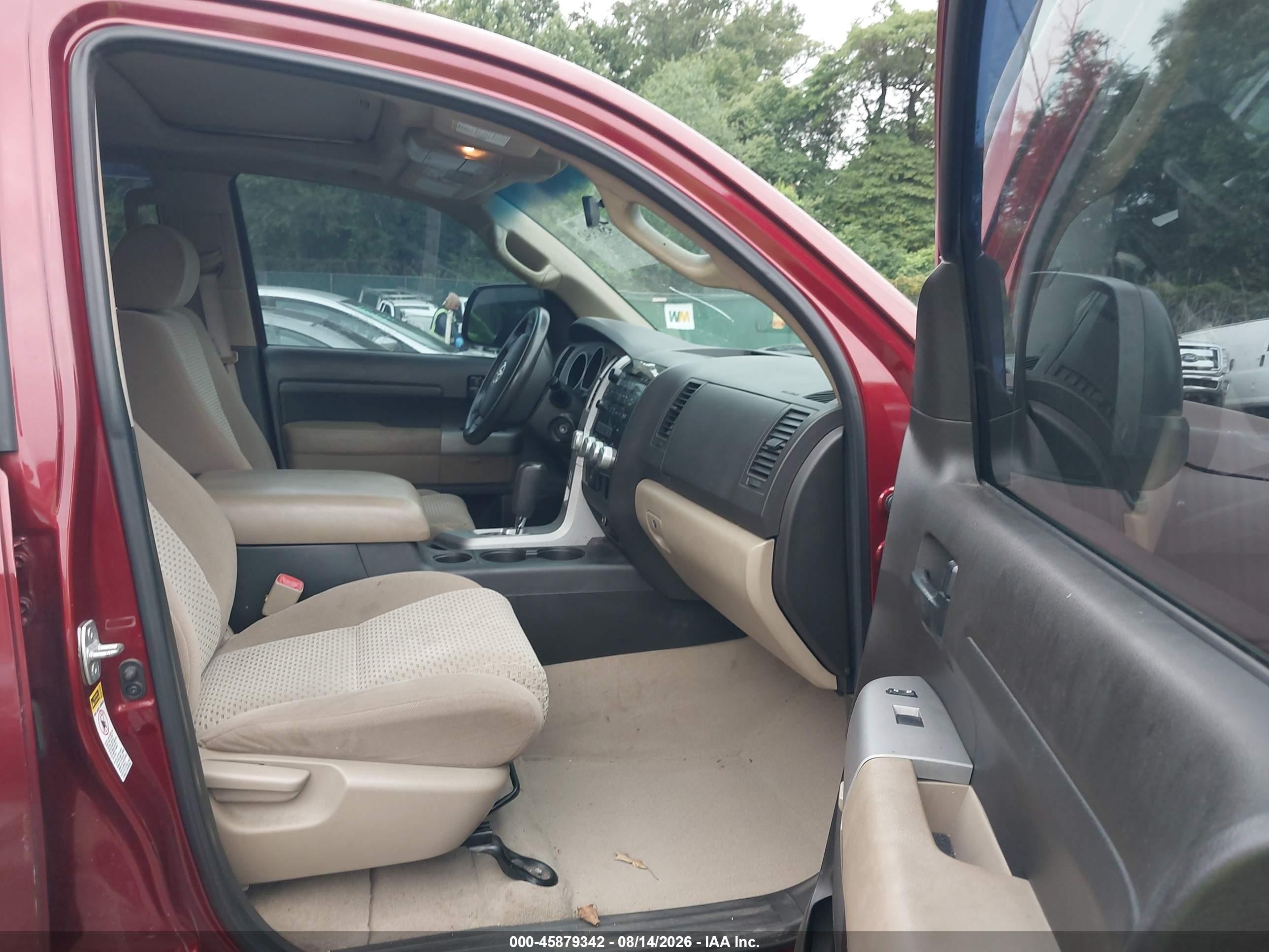 2008 Toyota Tundra Sr5 5.7l V8 Red vin: 5TBDV541X8S503748