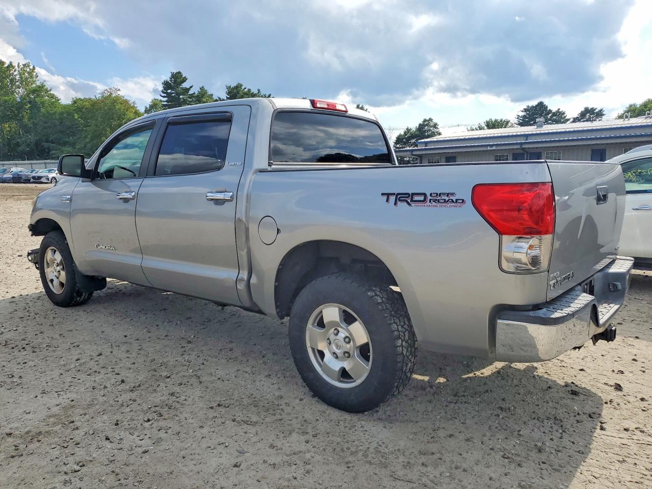 2007 Toyota Tundra Limited Silver vin: 5TBDV58107S478772