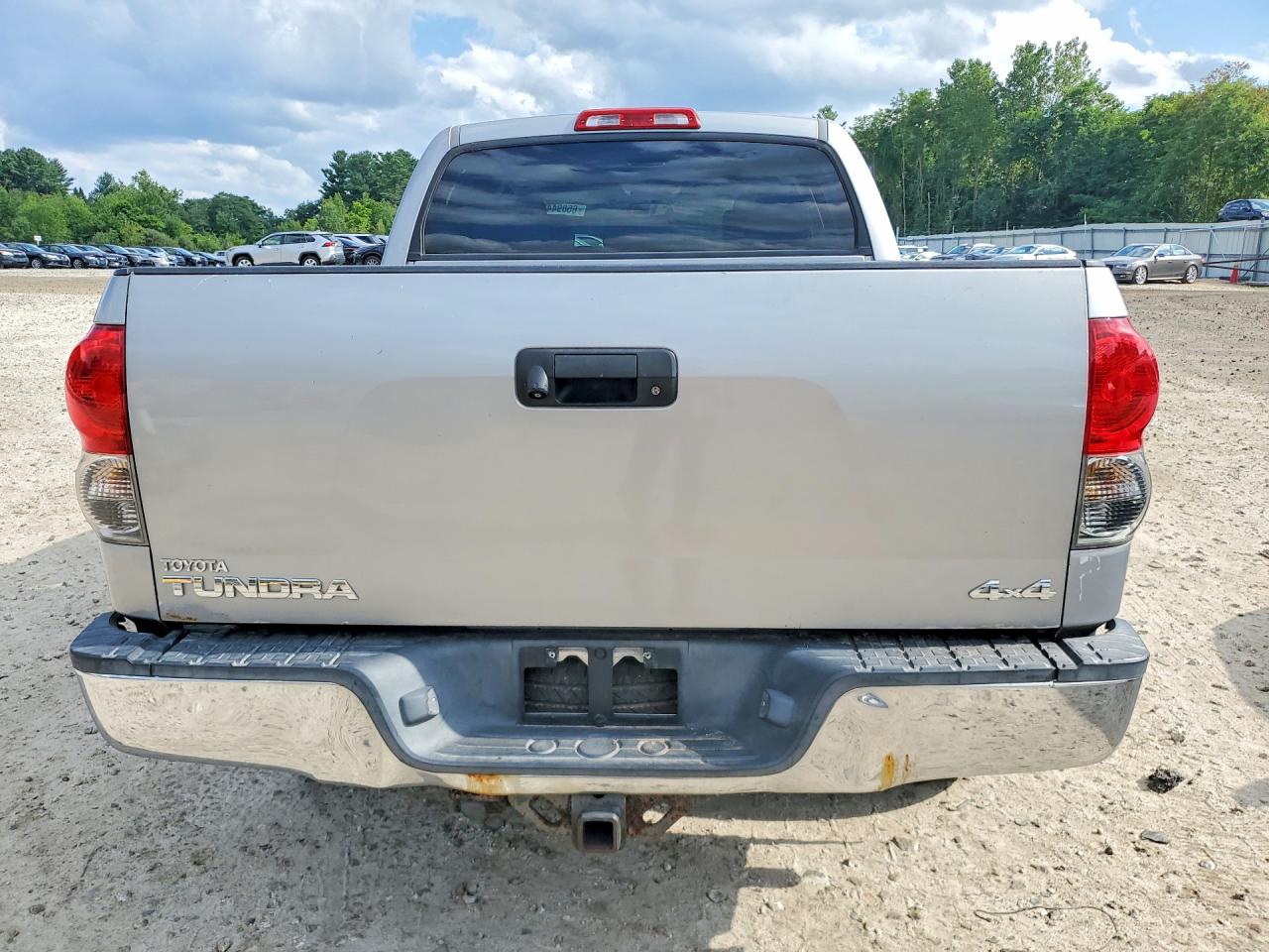 2007 Toyota Tundra Limited Silver vin: 5TBDV58107S478772
