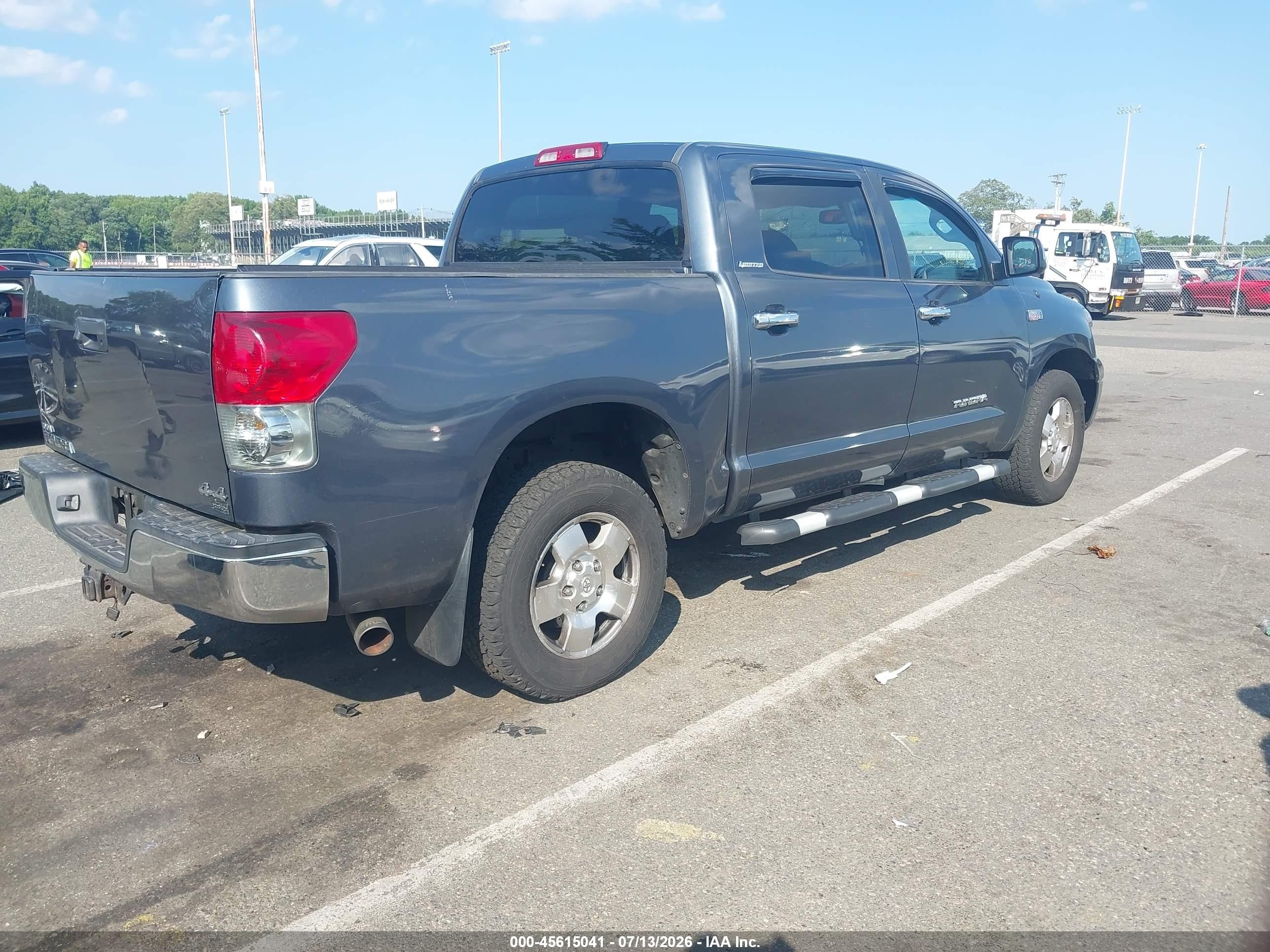 2007 Toyota Tundra Limited 5.7l V8 Silver vin: 5TBDV58147S483599