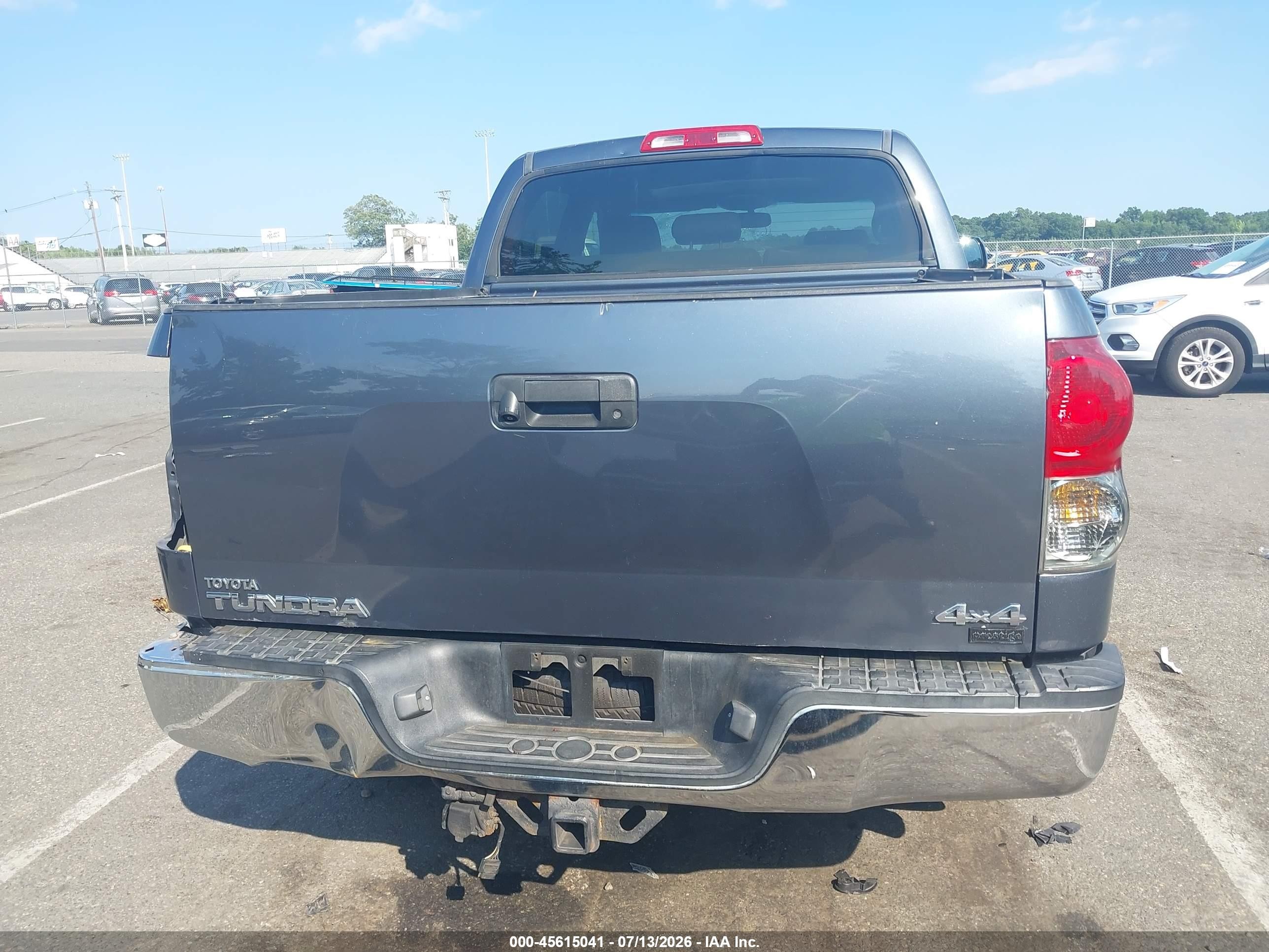 2007 Toyota Tundra Limited 5.7l V8 Silver vin: 5TBDV58147S483599