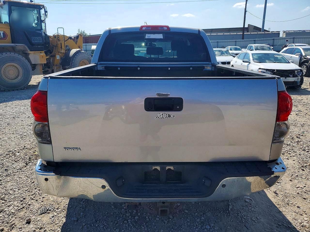 2008 Toyota Tundra Crewmax Limited Silver vin: 5TBDV581X8S504117