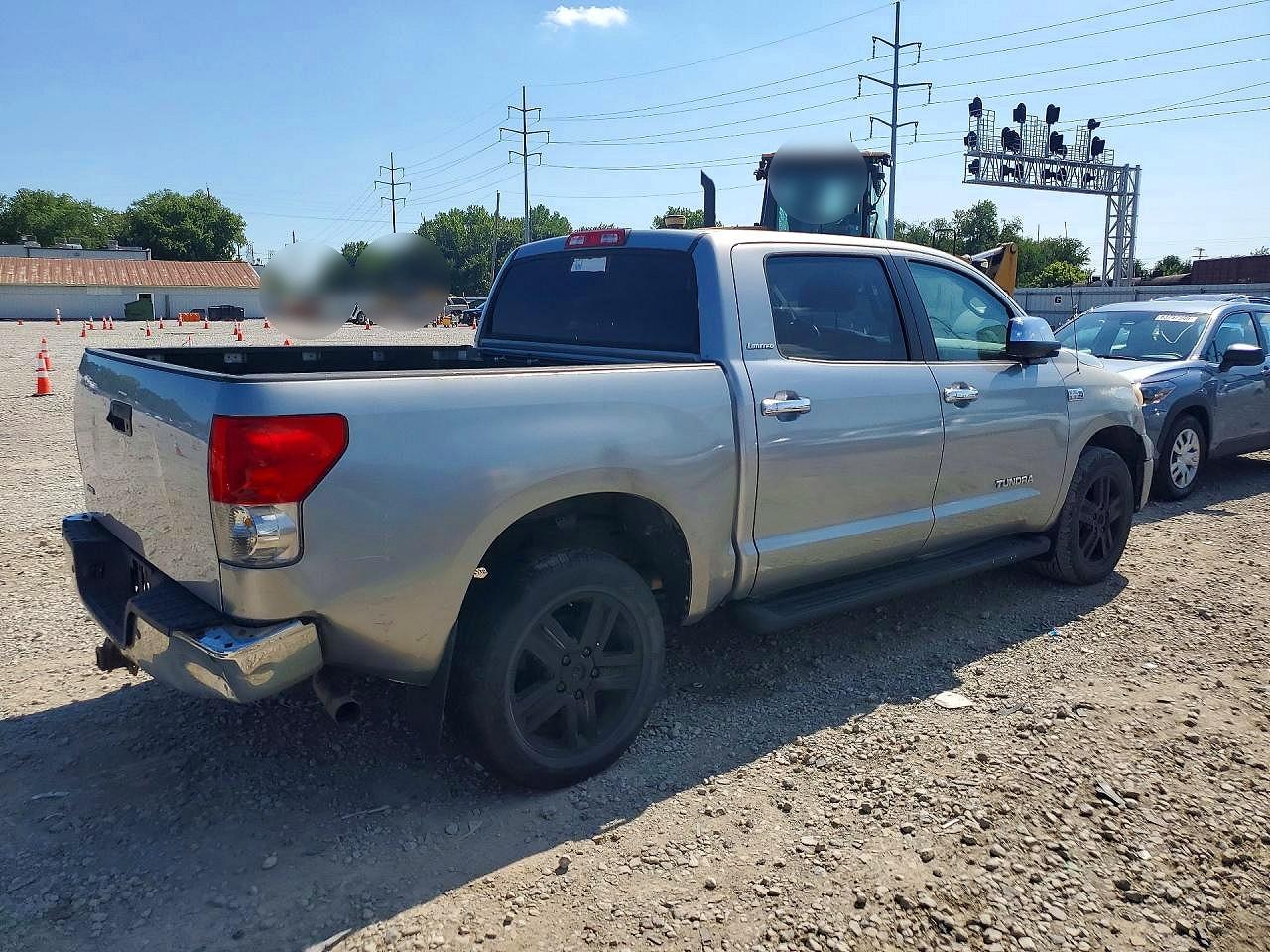 2008 Toyota Tundra Crewmax Limited Silver vin: 5TBDV581X8S504117