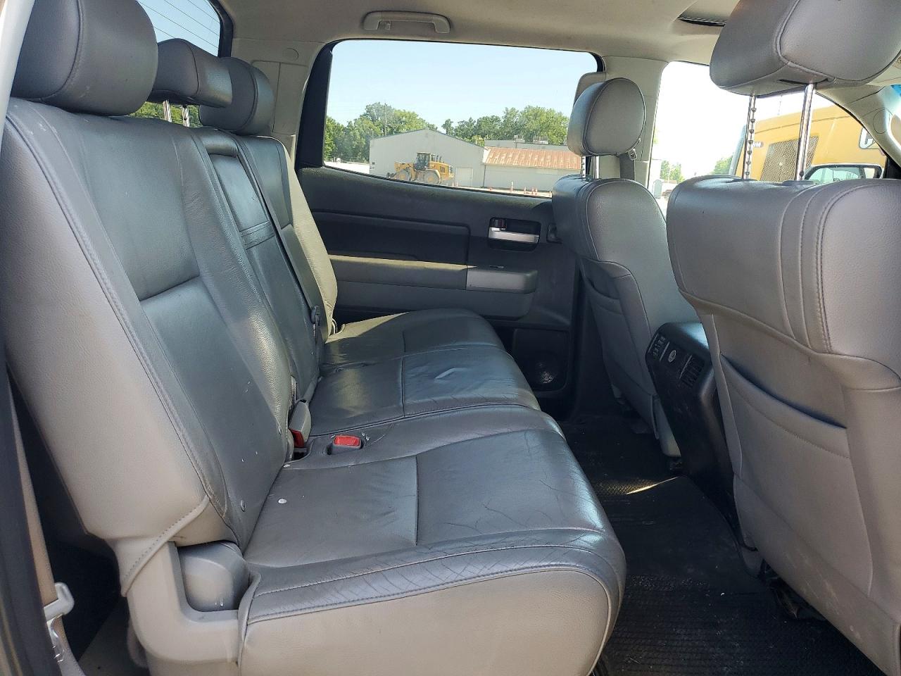 2008 Toyota Tundra Crewmax Limited Silver vin: 5TBDV581X8S504117