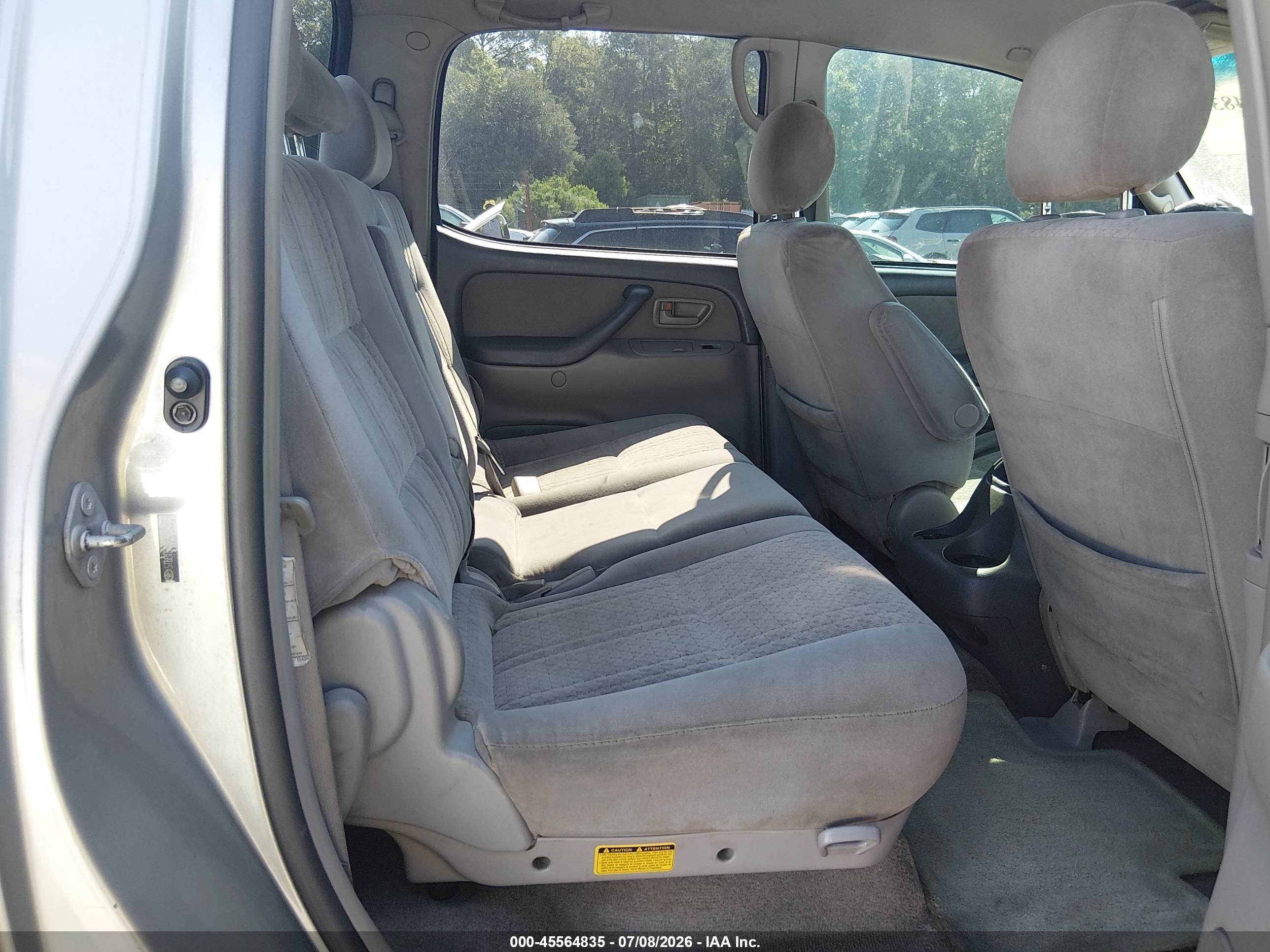 2006 Toyota Tundra Sr5 V8 Silver vin: 5TBET34116S519770
