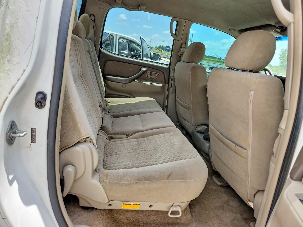 2006 Toyota Tundra Double Cab Sr5 White vin: 5TBET34116S533992