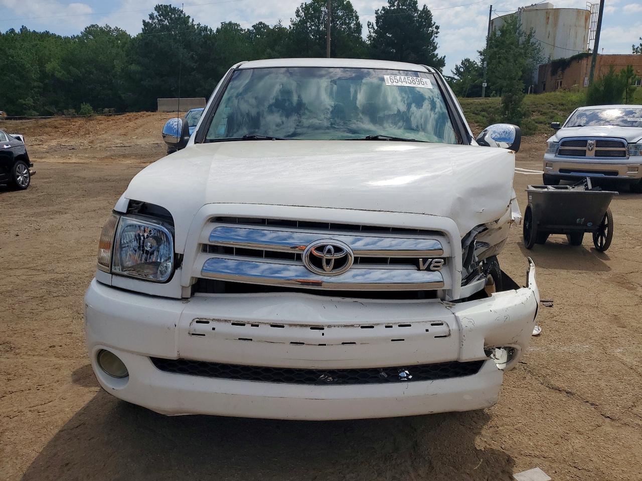 2005 Toyota Tundra Double Cab Sr5 White vin: 5TBET34135S483532