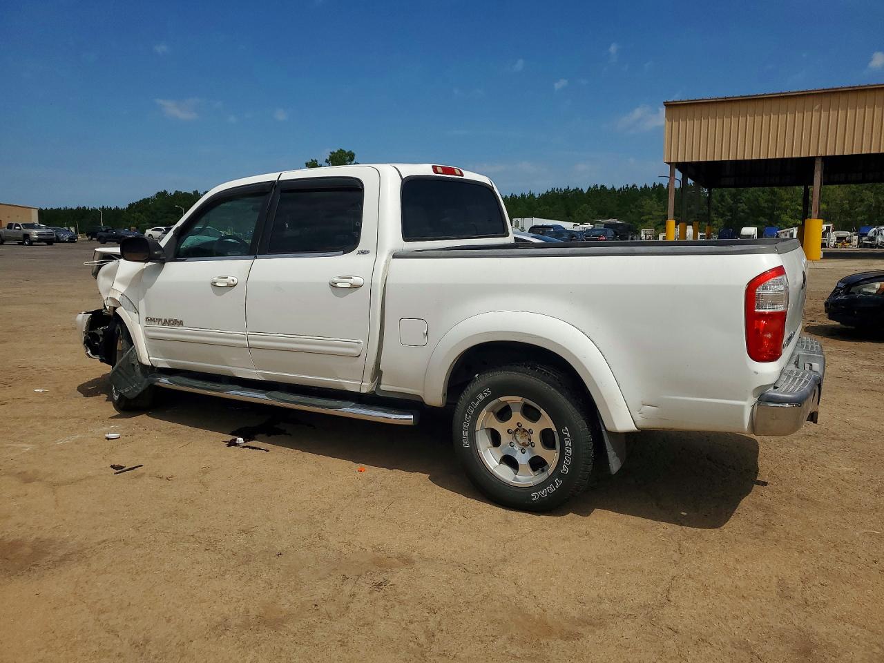 2005 Toyota Tundra Double Cab Sr5 White vin: 5TBET34135S483532