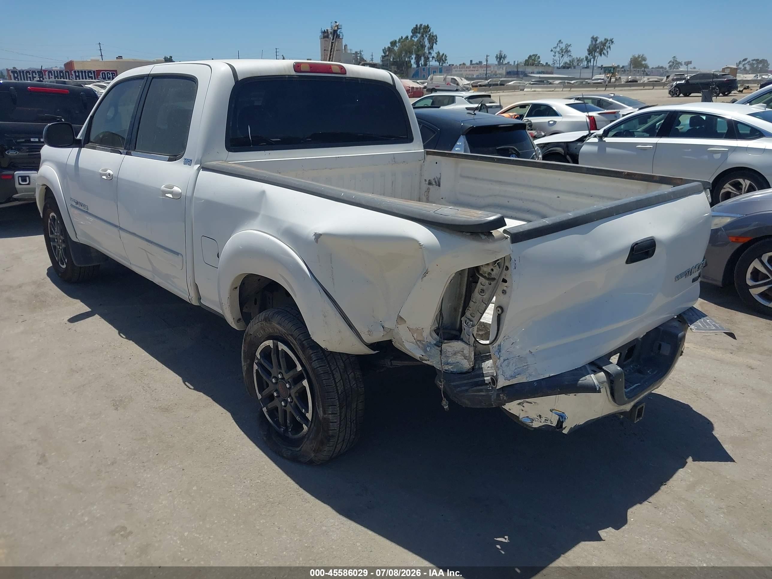 2006 Toyota Tundra Sr5 V8 White vin: 5TBET34136S528504