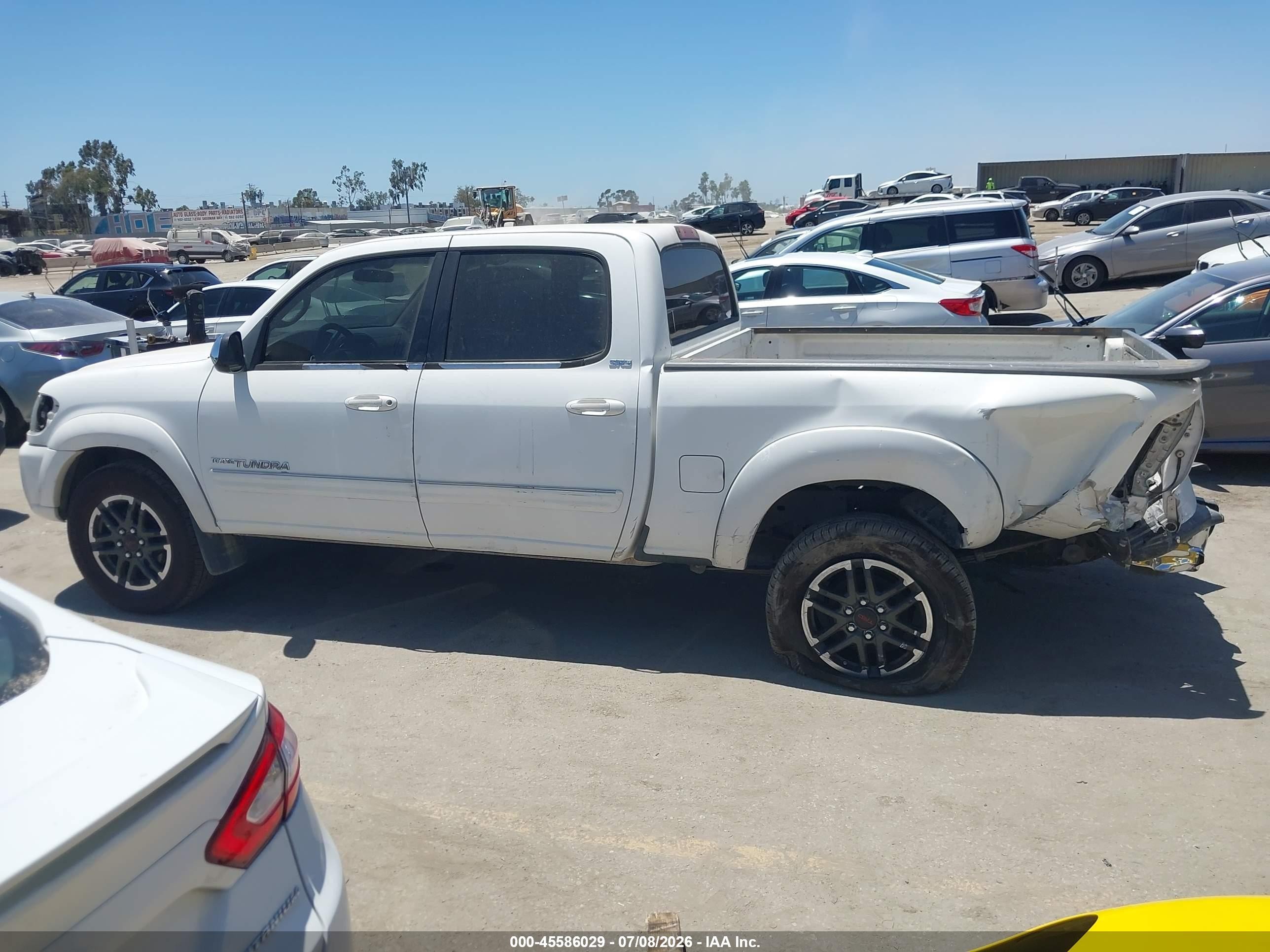 2006 Toyota Tundra Sr5 V8 White vin: 5TBET34136S528504