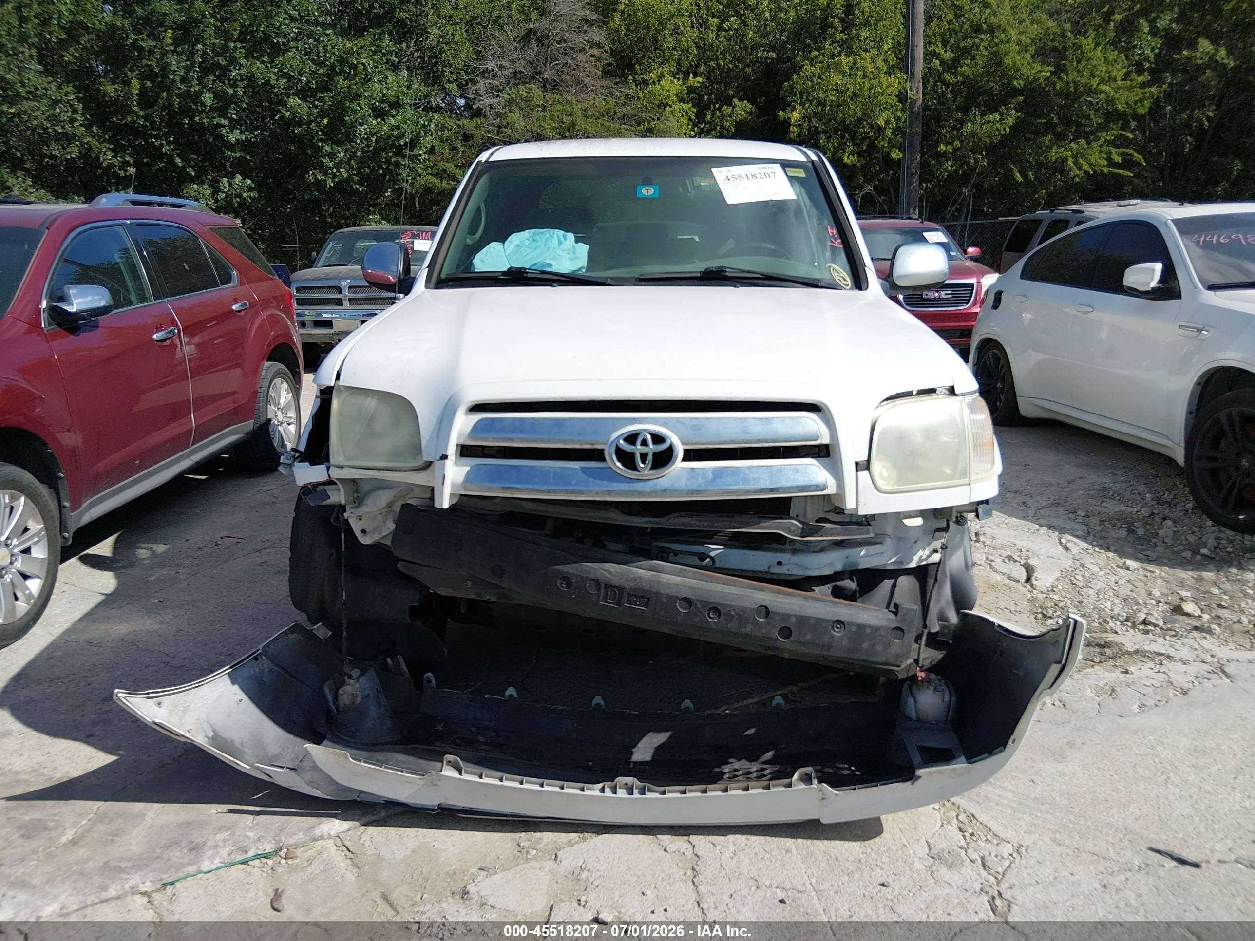 2006 Toyota Tundra Sr5 V8 White vin: 5TBET34136S545545
