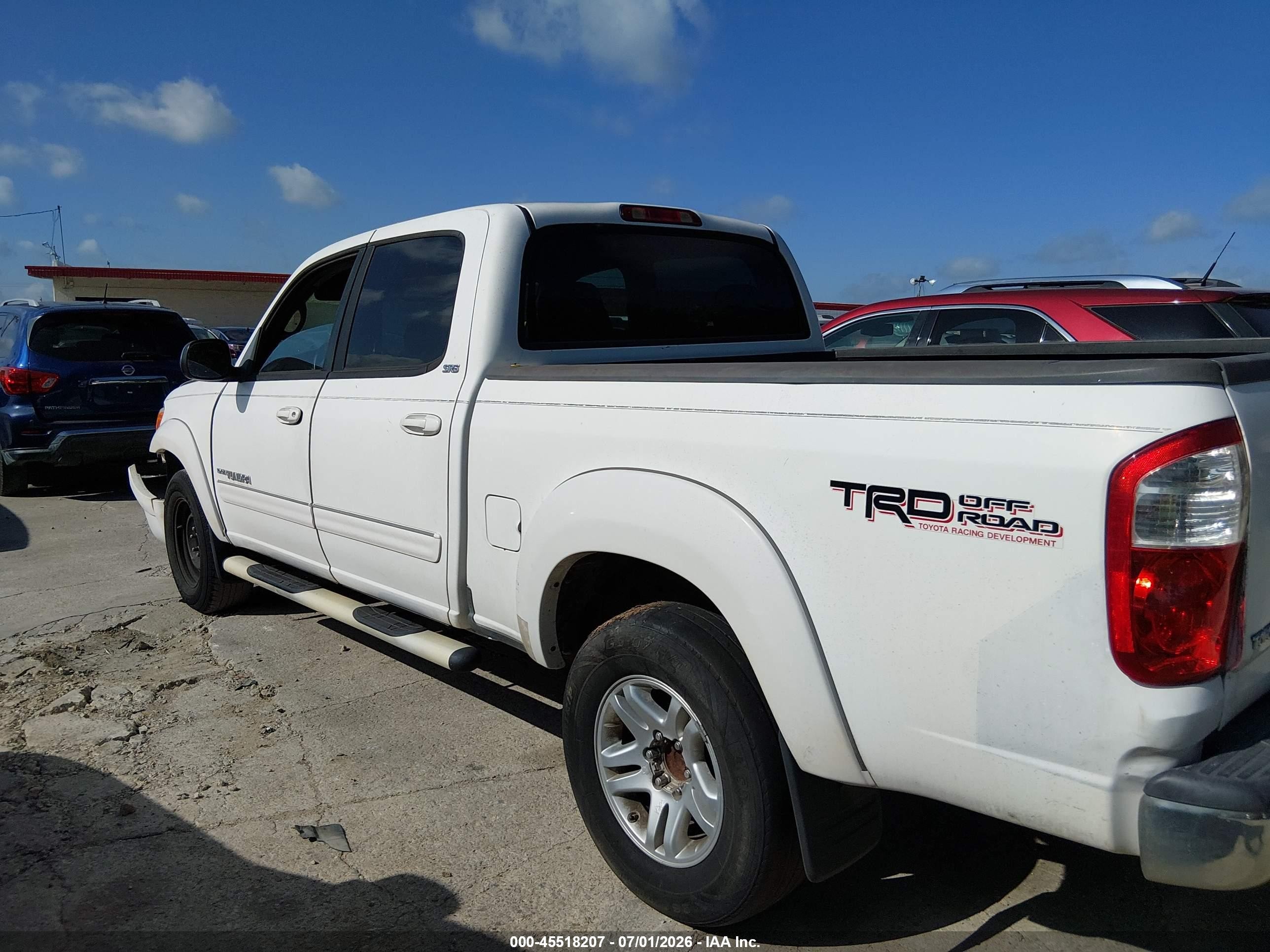2006 Toyota Tundra Sr5 V8 White vin: 5TBET34136S545545