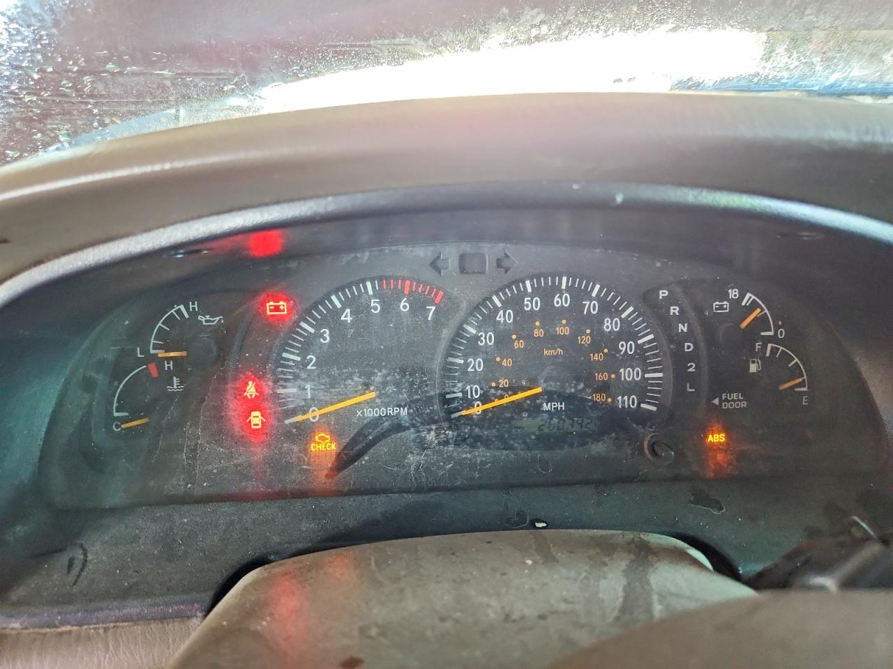 2004 Toyota Tundra Sr5 Maroon vin: 5TBET34144S436279