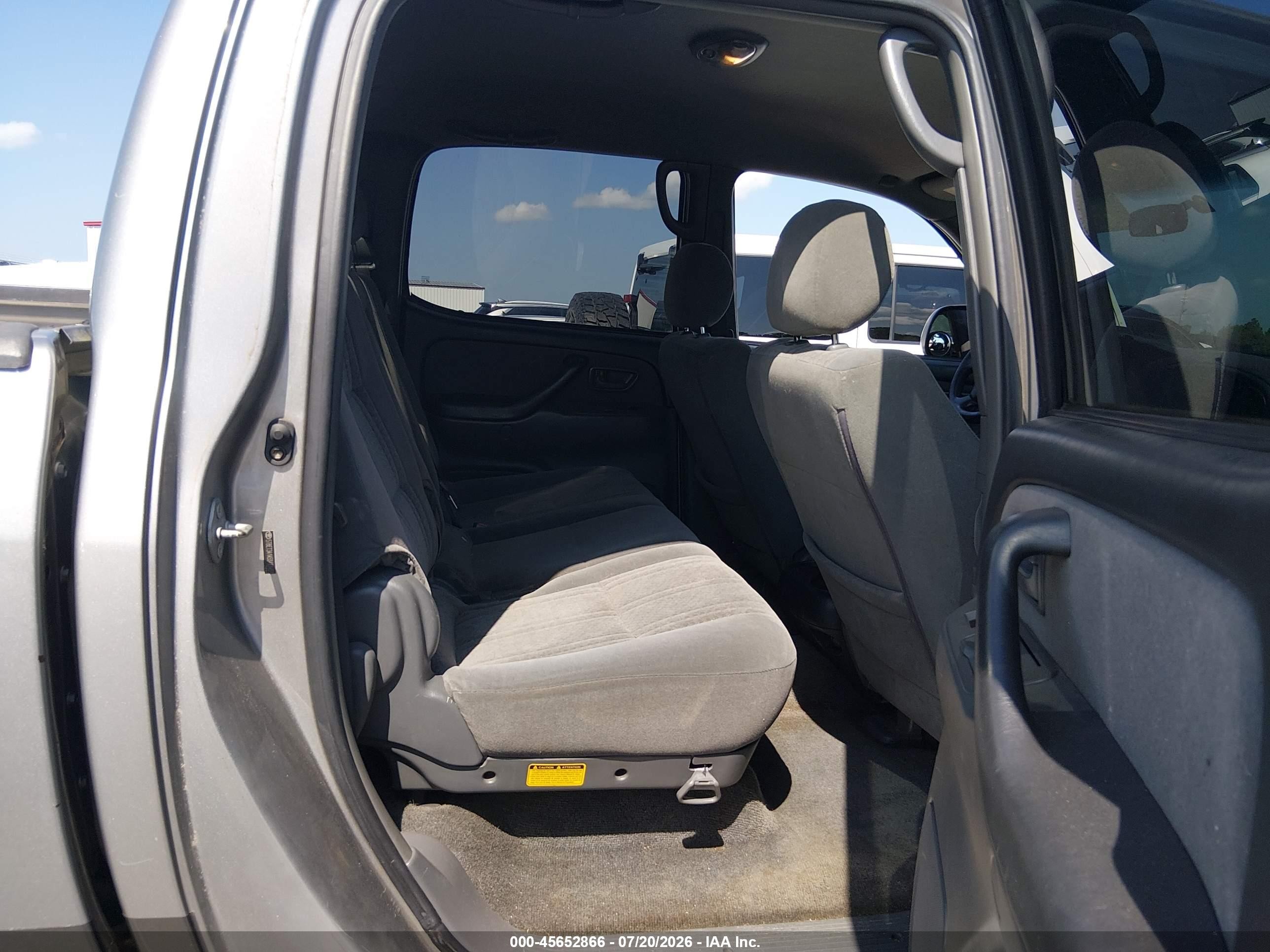 2005 Toyota Tundra Sr5 V8 Gray vin: 5TBET34145S481451