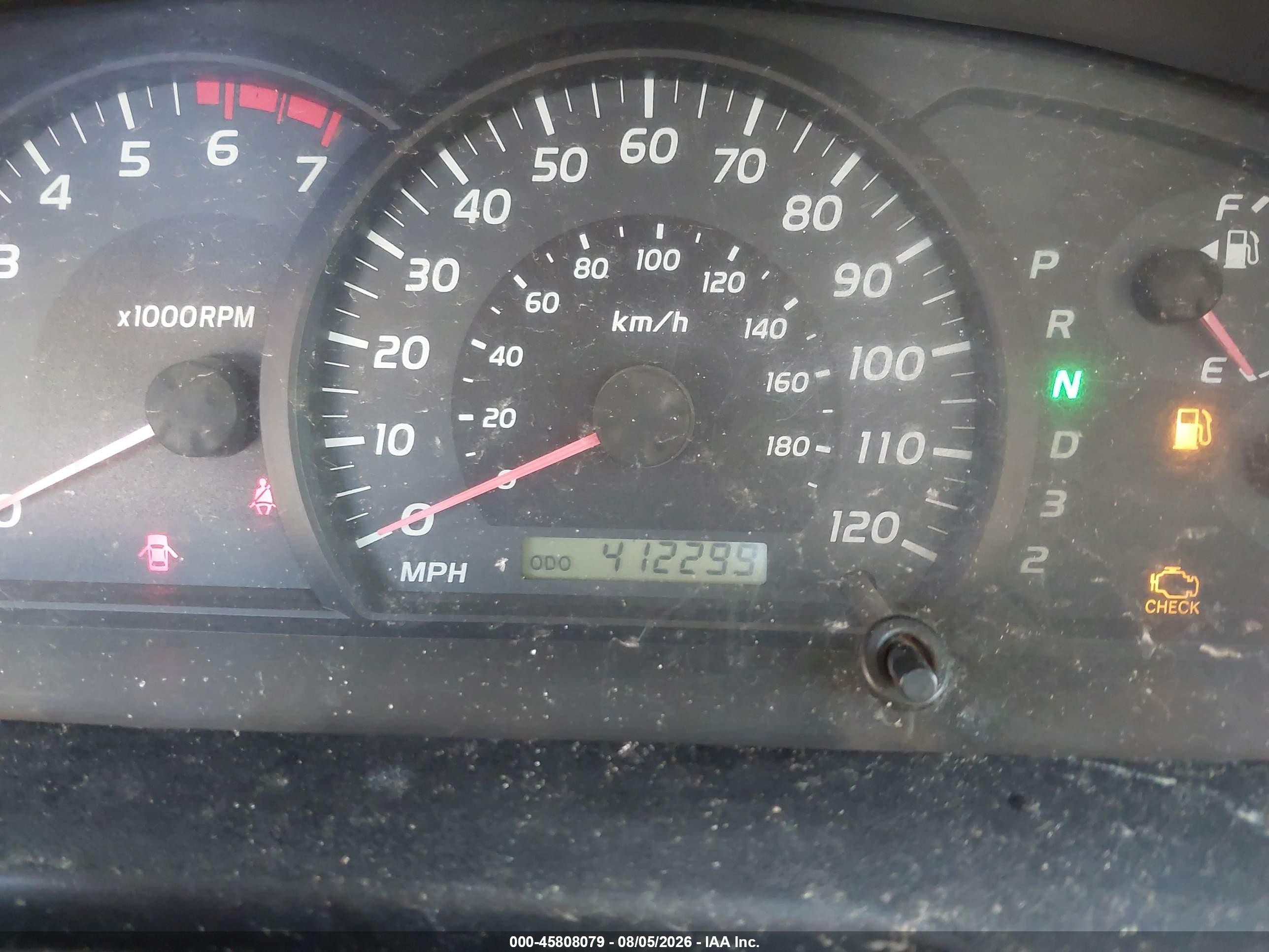 2005 Toyota Tundra Sr5 V8 Красный vin: 5TBET34165S475196