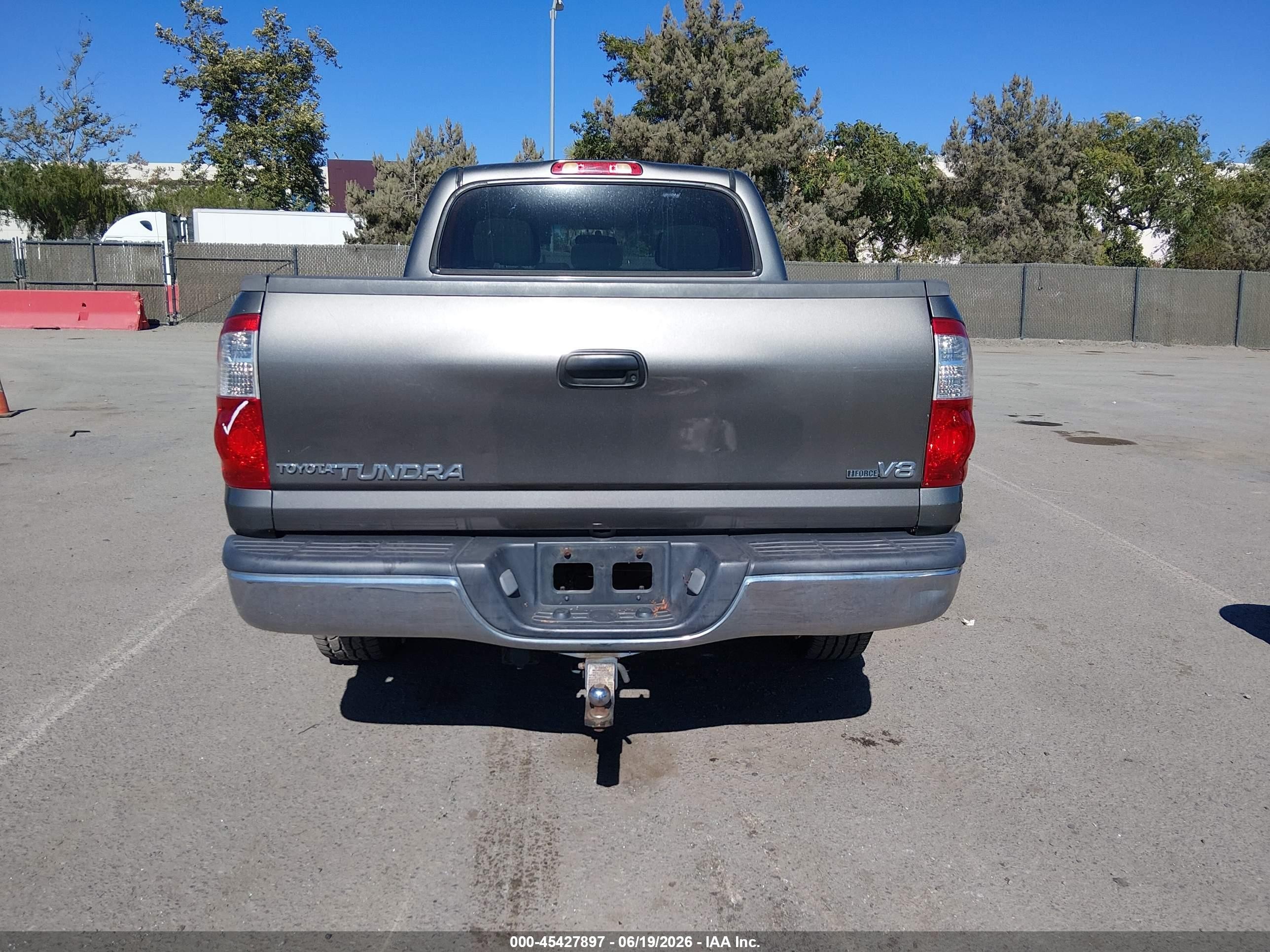 2006 Toyota Tundra Sr5 V8 Gray vin: 5TBET34166S547838