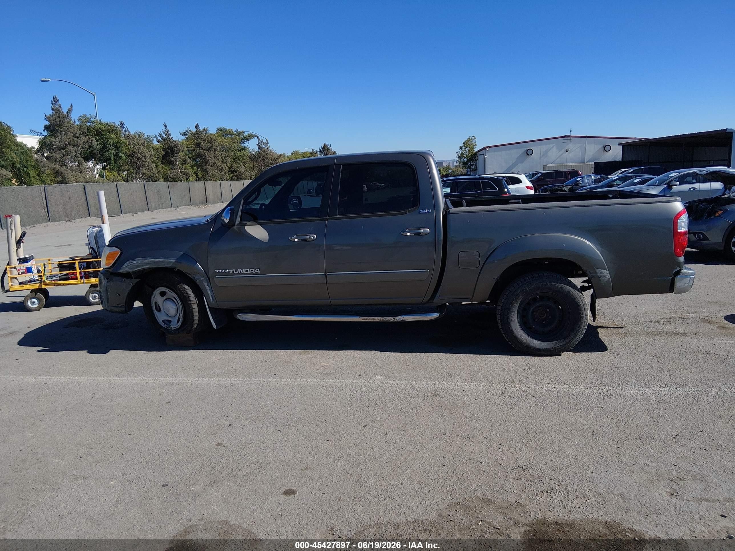 2006 Toyota Tundra Sr5 V8 Gray vin: 5TBET34166S547838