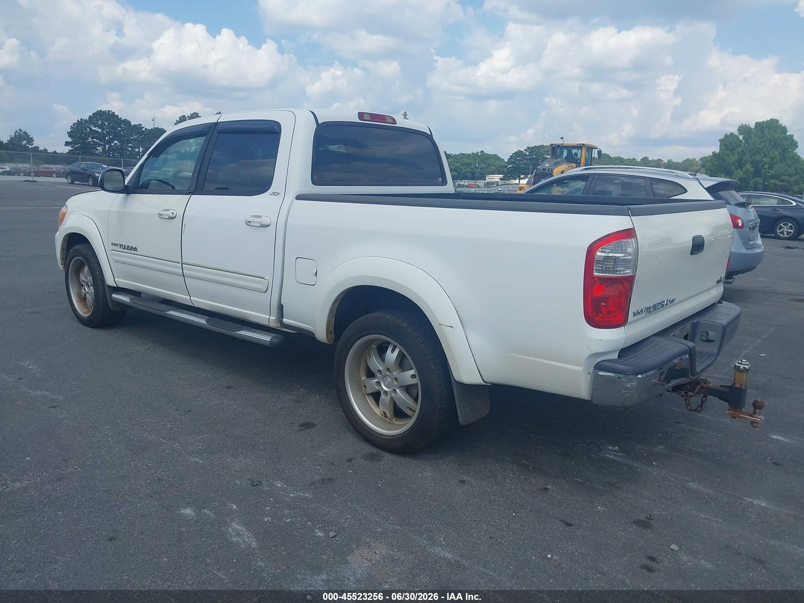 2006 Toyota Tundra Sr5 V8 White vin: 5TBET34186S535044